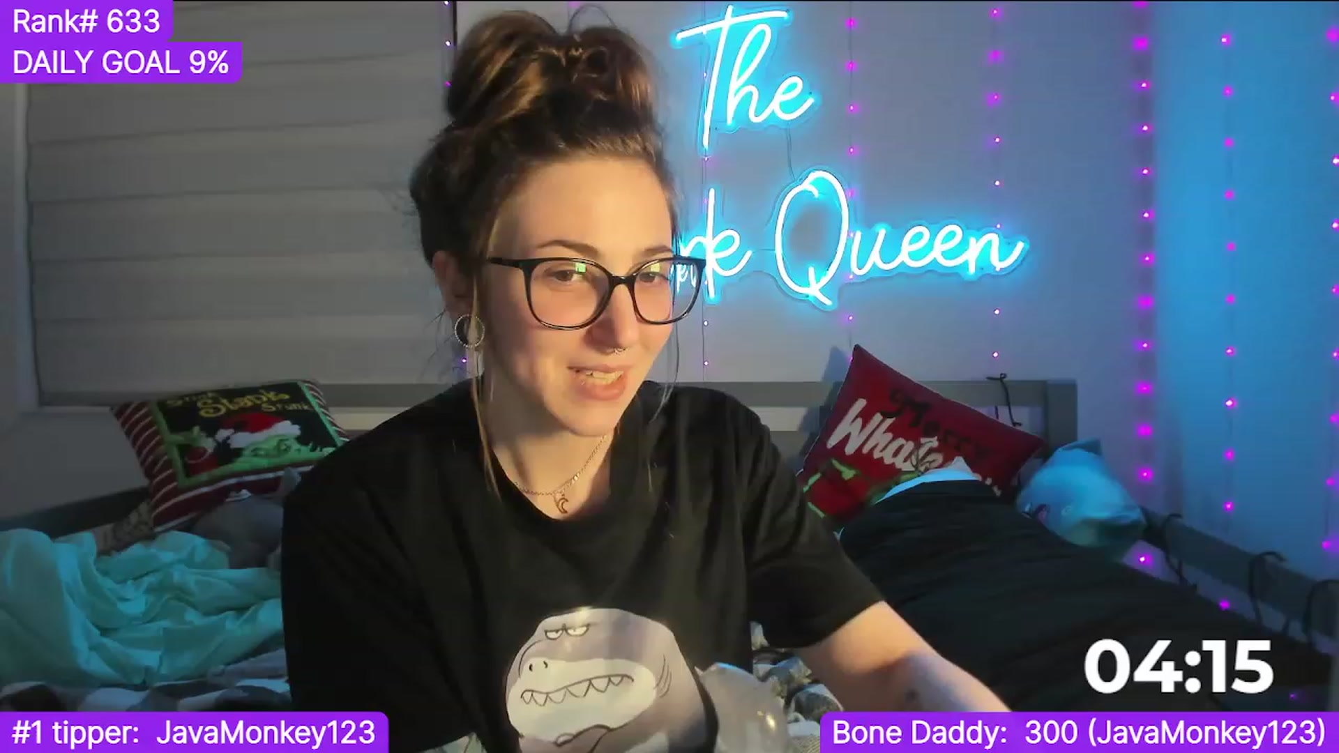 Gallery image thumbnail from TheSharkQueen's myfreecams stream on, 12/27/2023, 05:21 image 17 of 20