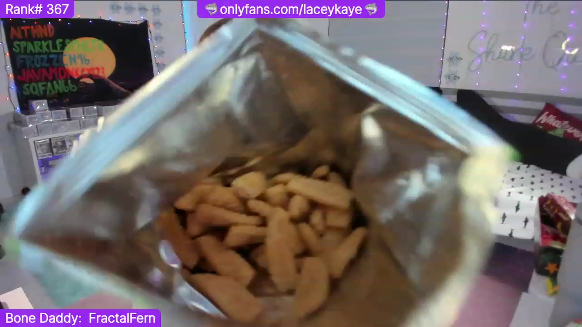 Gallery image thumbnail from TheSharkQueen's myfreecams stream on, 12/30/2023, 08:20 image 12 of 20