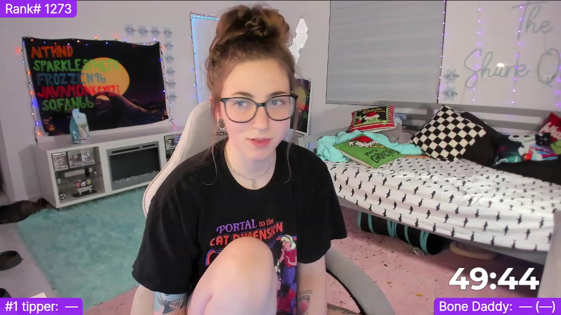 Gallery image thumbnail from TheSharkQueen's myfreecams stream on, 01/02/2024, 03:11 image 1 of 20