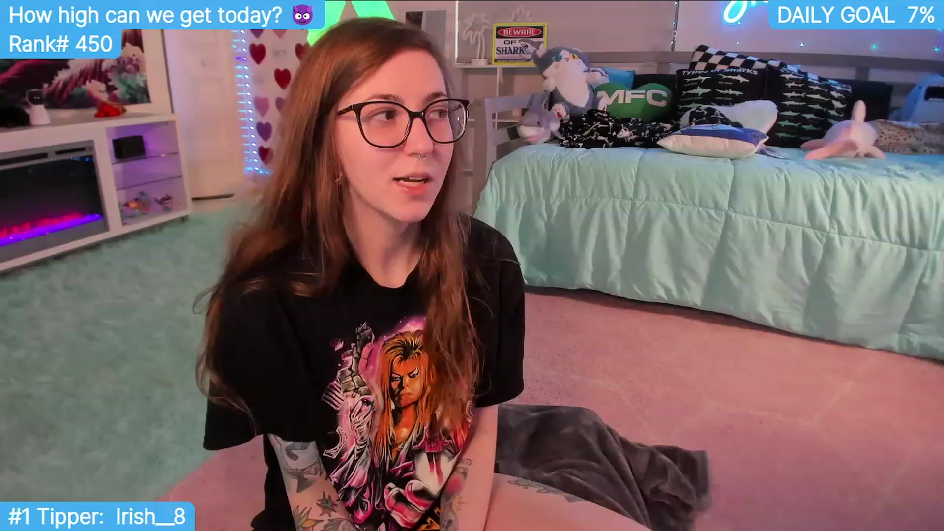 Gallery image thumbnail from TheSharkQueen's myfreecams stream on, 02/10/2024, 21:51 image 11 of 20