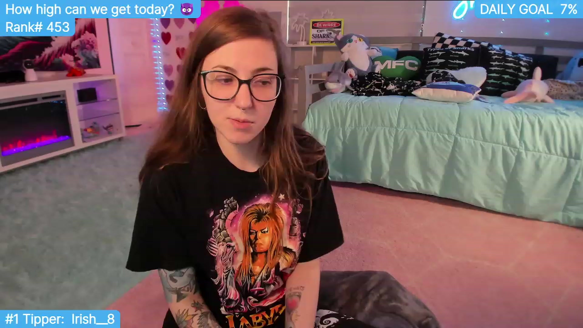 Gallery image thumbnail from TheSharkQueen's myfreecams stream on, 02/10/2024, 21:51 image 6 of 20