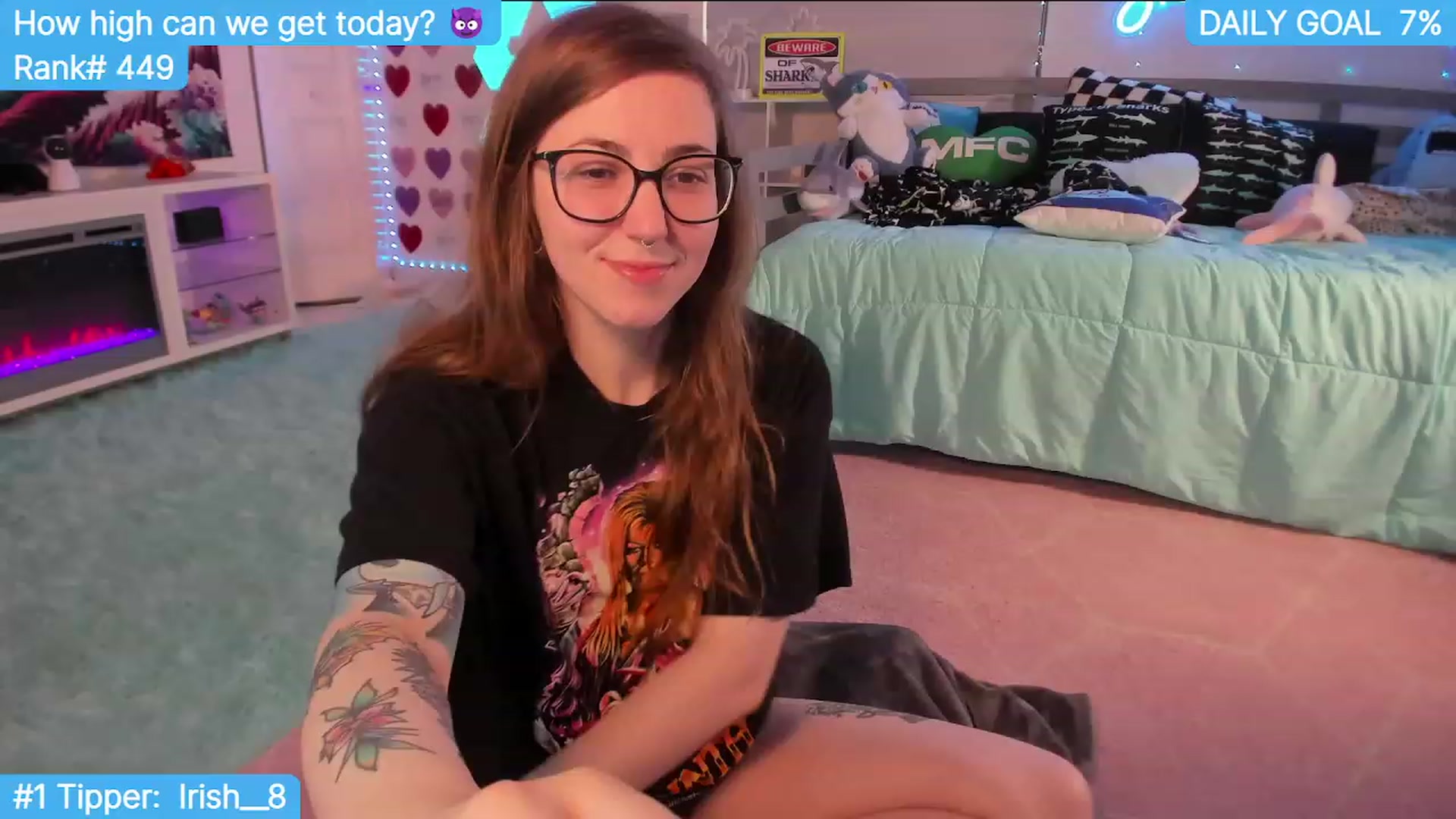 Gallery image thumbnail from TheSharkQueen's myfreecams stream on, 02/10/2024, 21:51 image 12 of 20