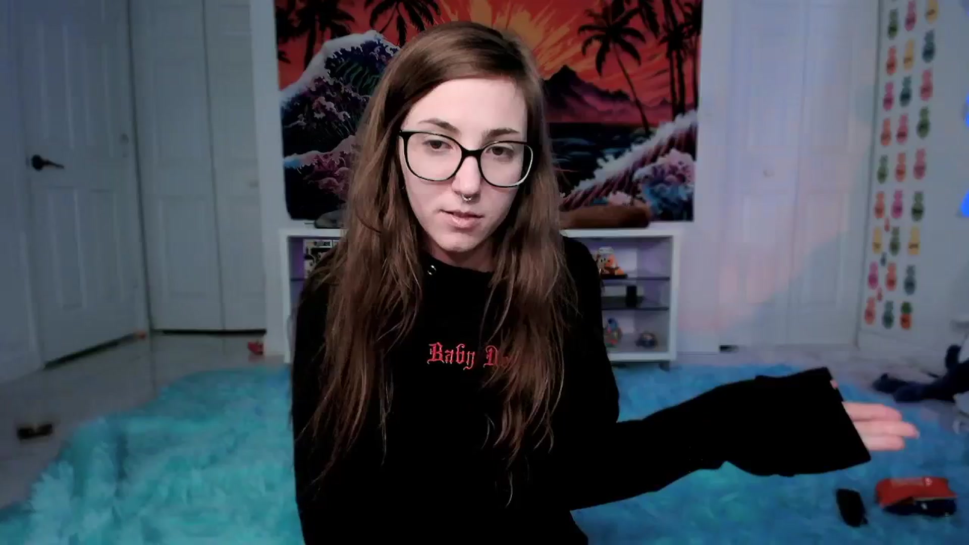 Gallery image thumbnail from TheSharkQueen's myfreecams stream on, 04/13/2024, 09:36 image 9 of 20