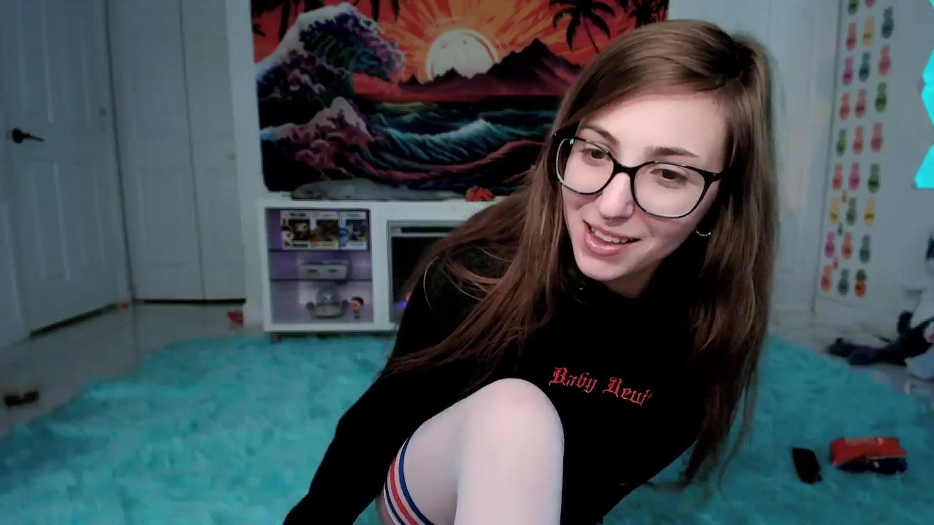 Gallery image thumbnail from TheSharkQueen's myfreecams stream on, 04/13/2024, 09:36 image 6 of 20