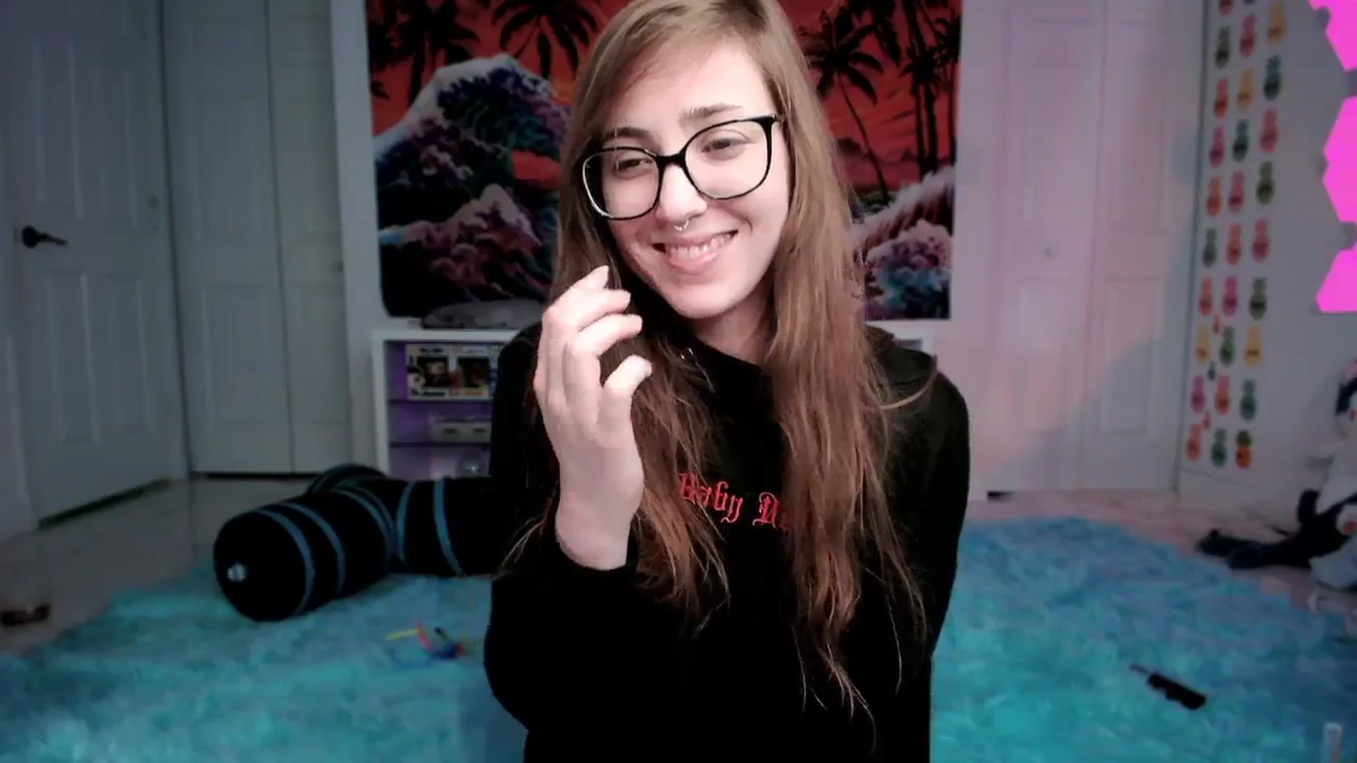 Gallery image thumbnail from TheSharkQueen's myfreecams stream on, 04/13/2024, 09:36 image 20 of 20