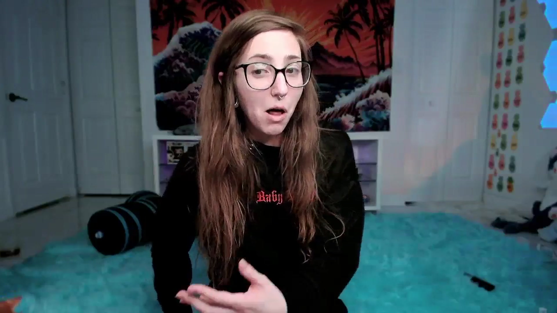 Gallery image thumbnail from TheSharkQueen's myfreecams stream on, 04/13/2024, 09:36 image 16 of 20