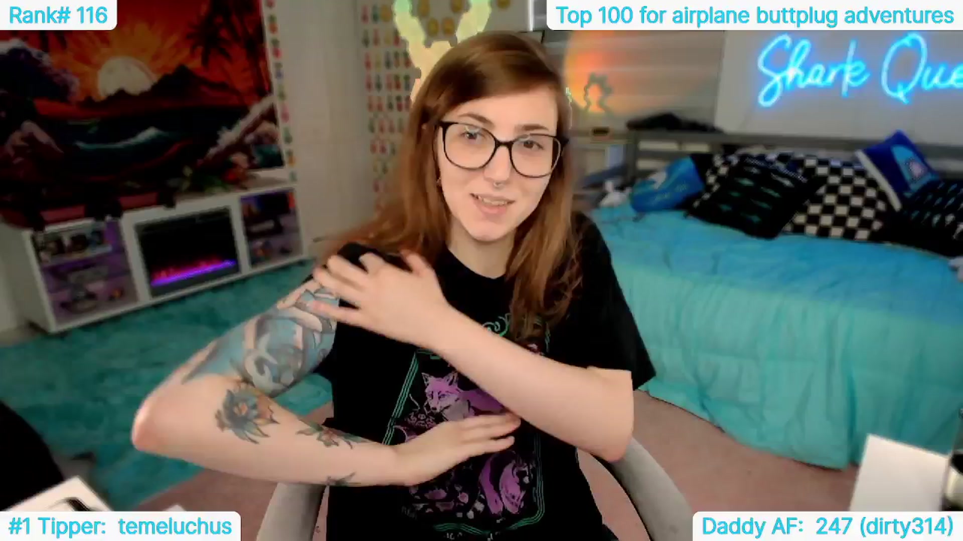 Gallery image thumbnail from TheSharkQueen's myfreecams stream on, 04/23/2024, 23:27 image 8 of 20