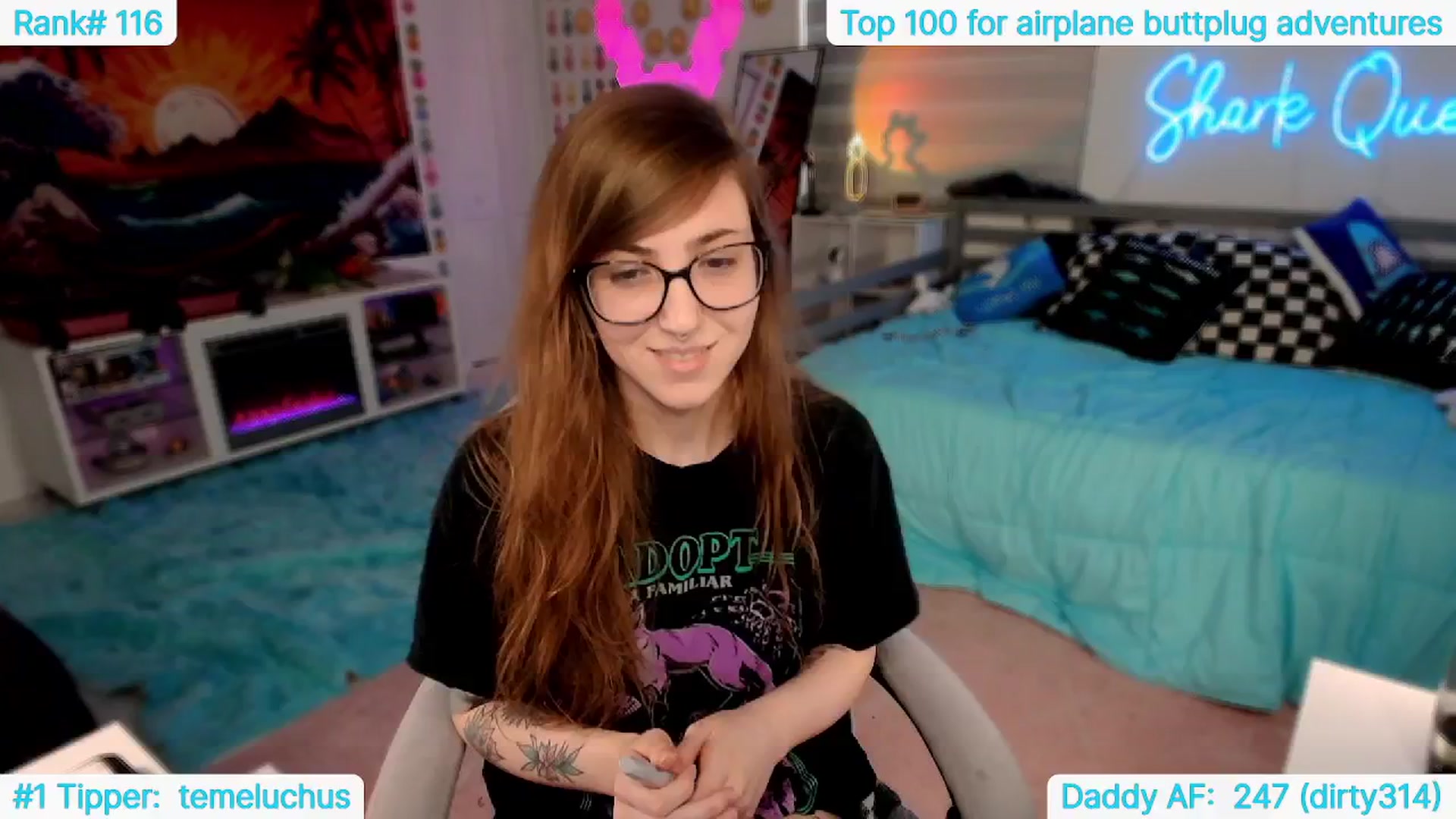 Gallery image thumbnail from TheSharkQueen's myfreecams stream on, 04/23/2024, 23:27 image 9 of 20