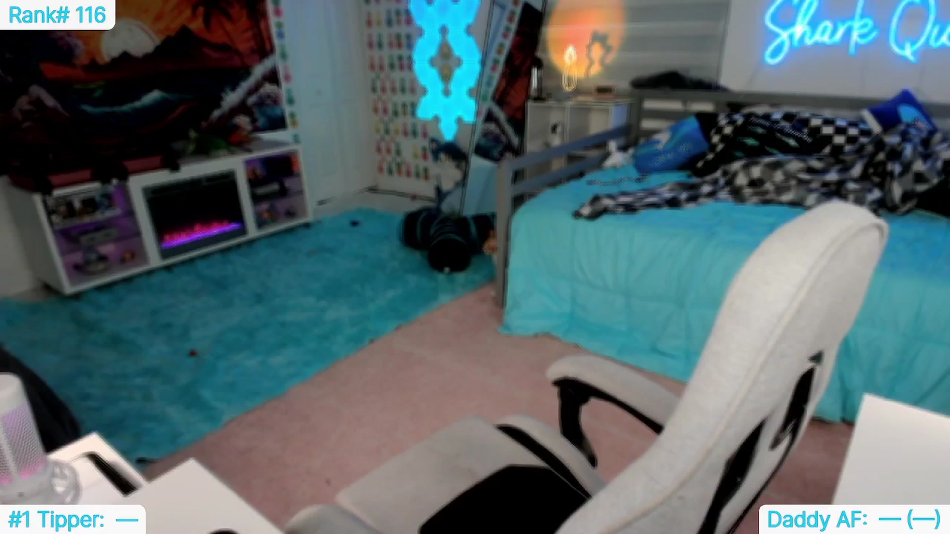 Gallery image thumbnail from TheSharkQueen's myfreecams stream on, 04/23/2024, 23:27 image 1 of 20