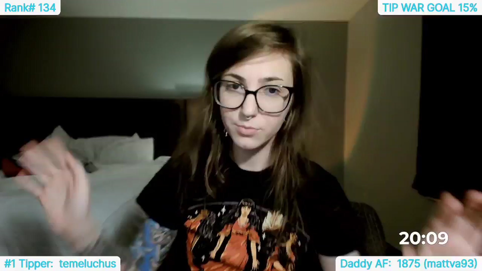 Gallery image thumbnail from TheSharkQueen's myfreecams stream on, 04/27/2024, 04:04 image 14 of 20