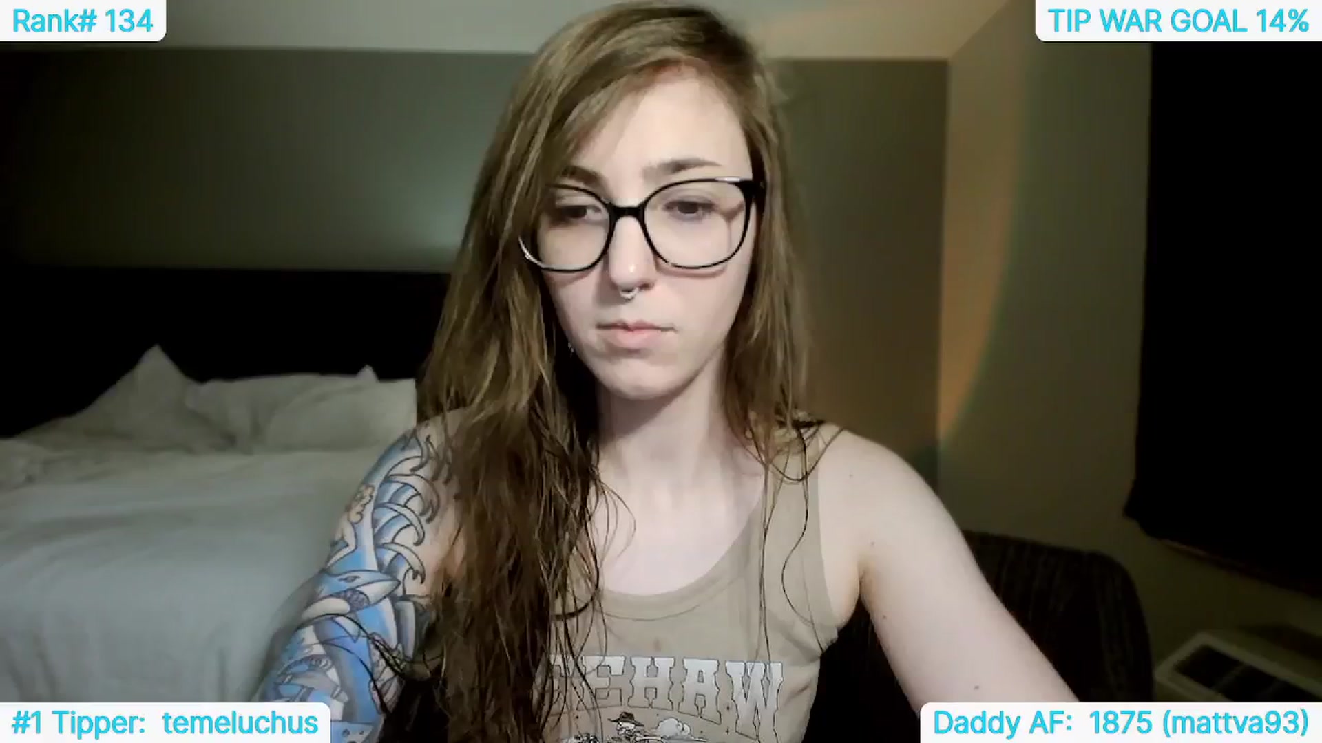 Gallery image thumbnail from TheSharkQueen's myfreecams stream on, 04/27/2024, 04:04 image 10 of 20