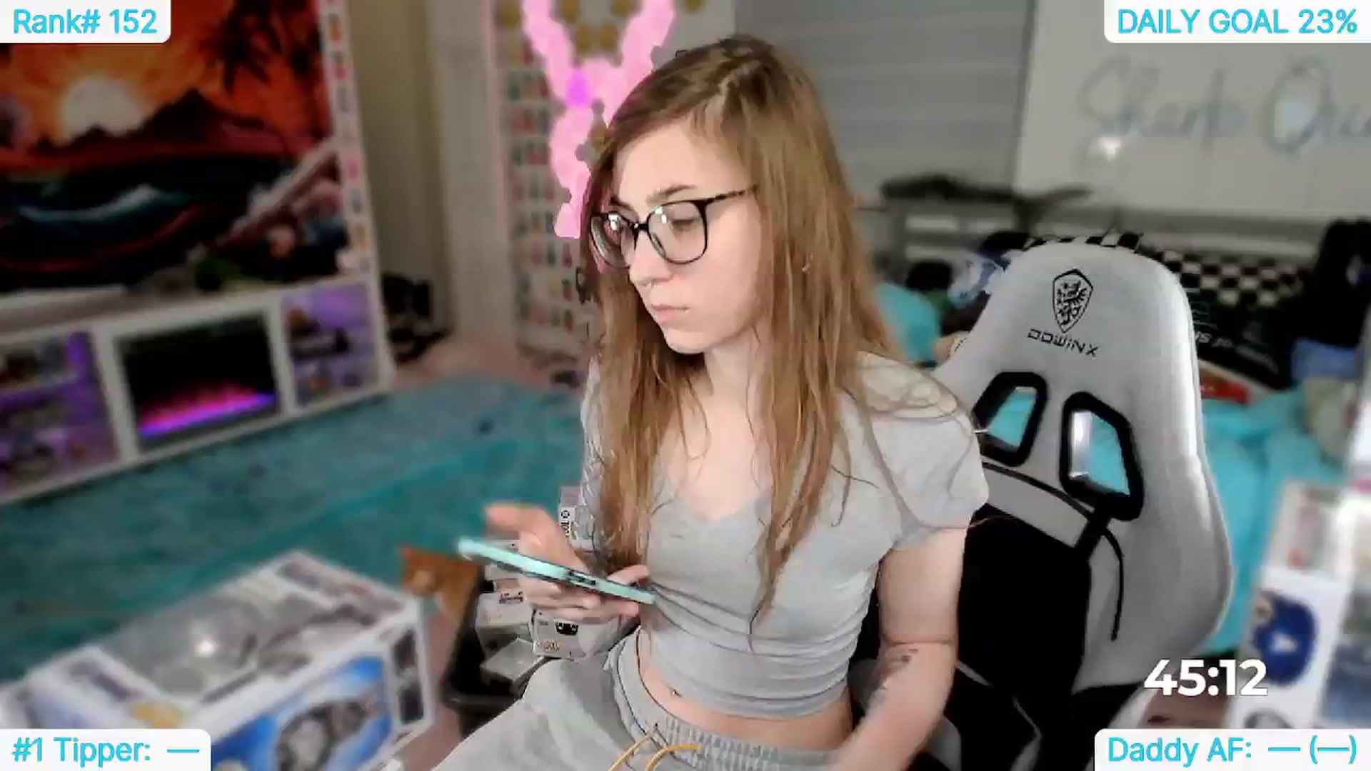 Gallery image thumbnail from TheSharkQueen's myfreecams stream on, 04/30/2024, 07:15 image 2 of 20