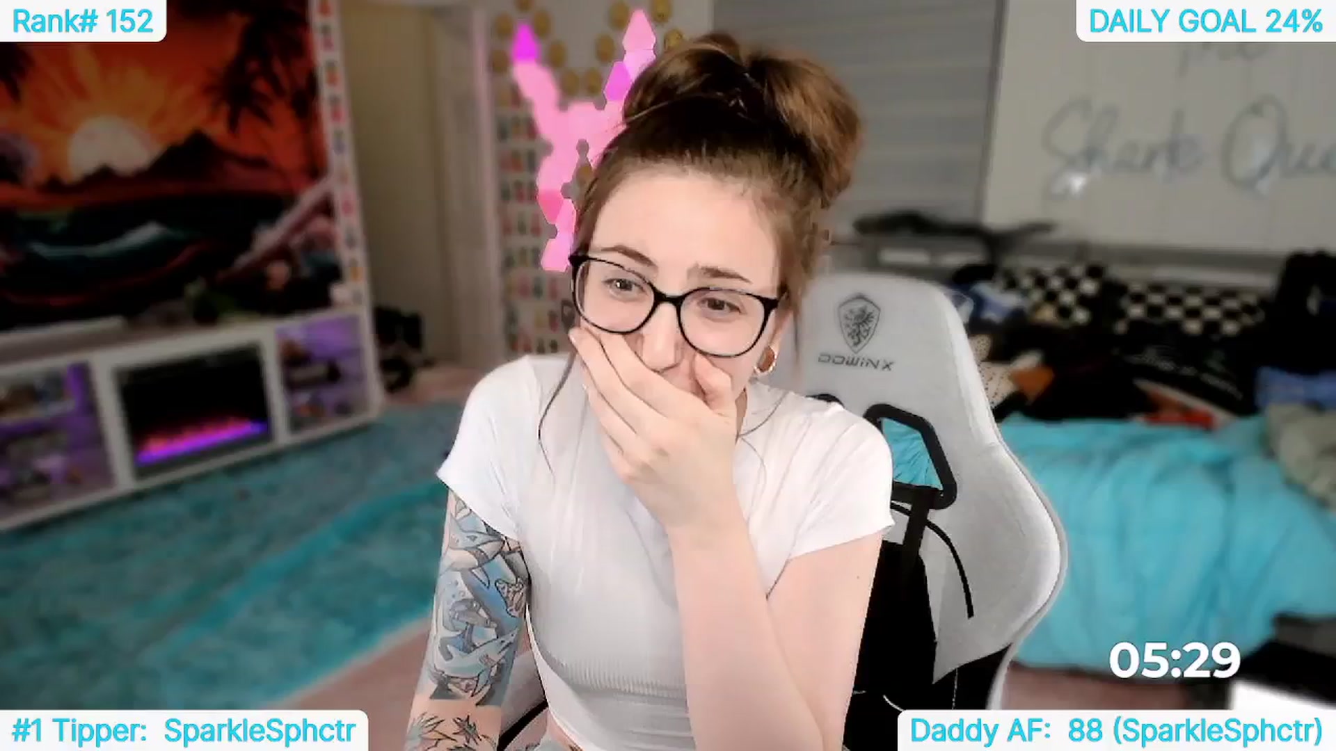 Gallery image thumbnail from TheSharkQueen's myfreecams stream on, 04/30/2024, 07:15 image 18 of 20