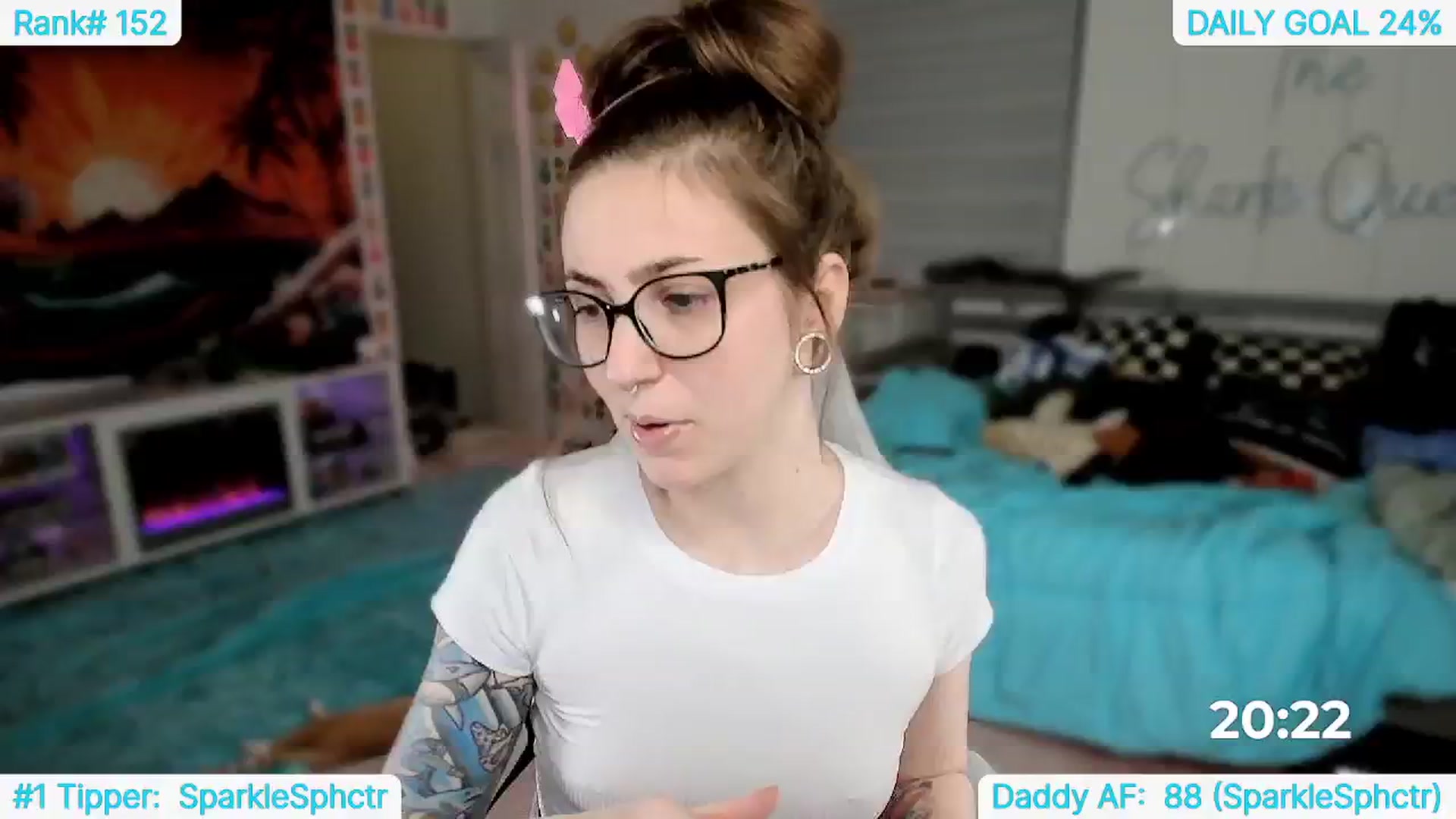 Gallery image thumbnail from TheSharkQueen's myfreecams stream on, 04/30/2024, 07:15 image 12 of 20