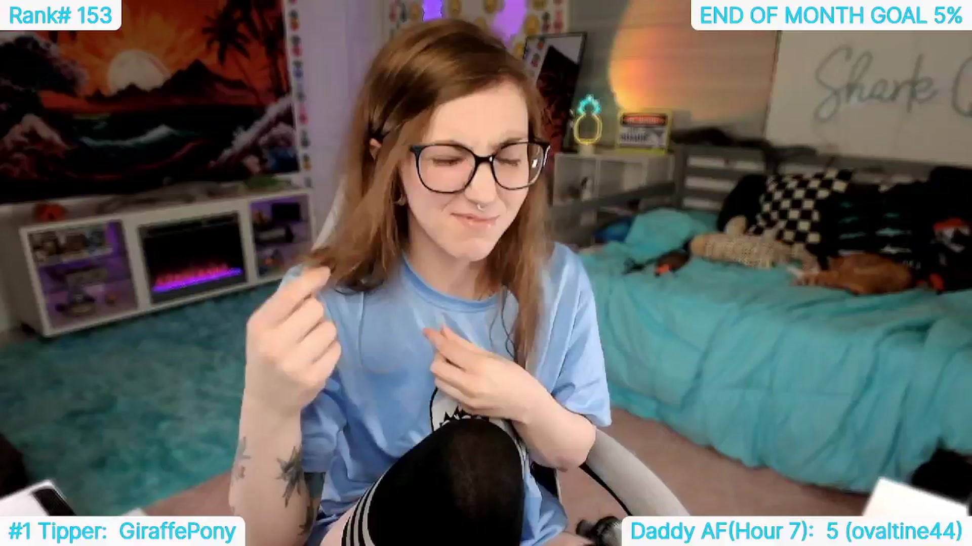 Gallery image thumbnail from TheSharkQueen's myfreecams stream on, 05/01/2024, 03:20 image 14 of 20