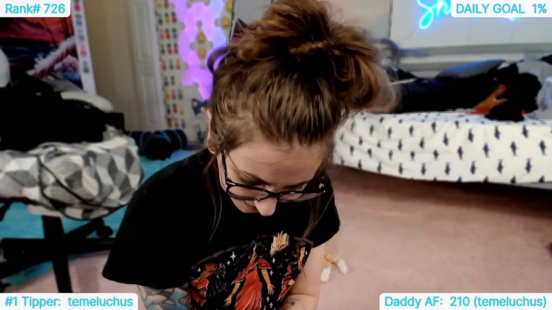 Gallery image thumbnail from TheSharkQueen's myfreecams stream on, 05/02/2024, 23:12 image 16 of 20