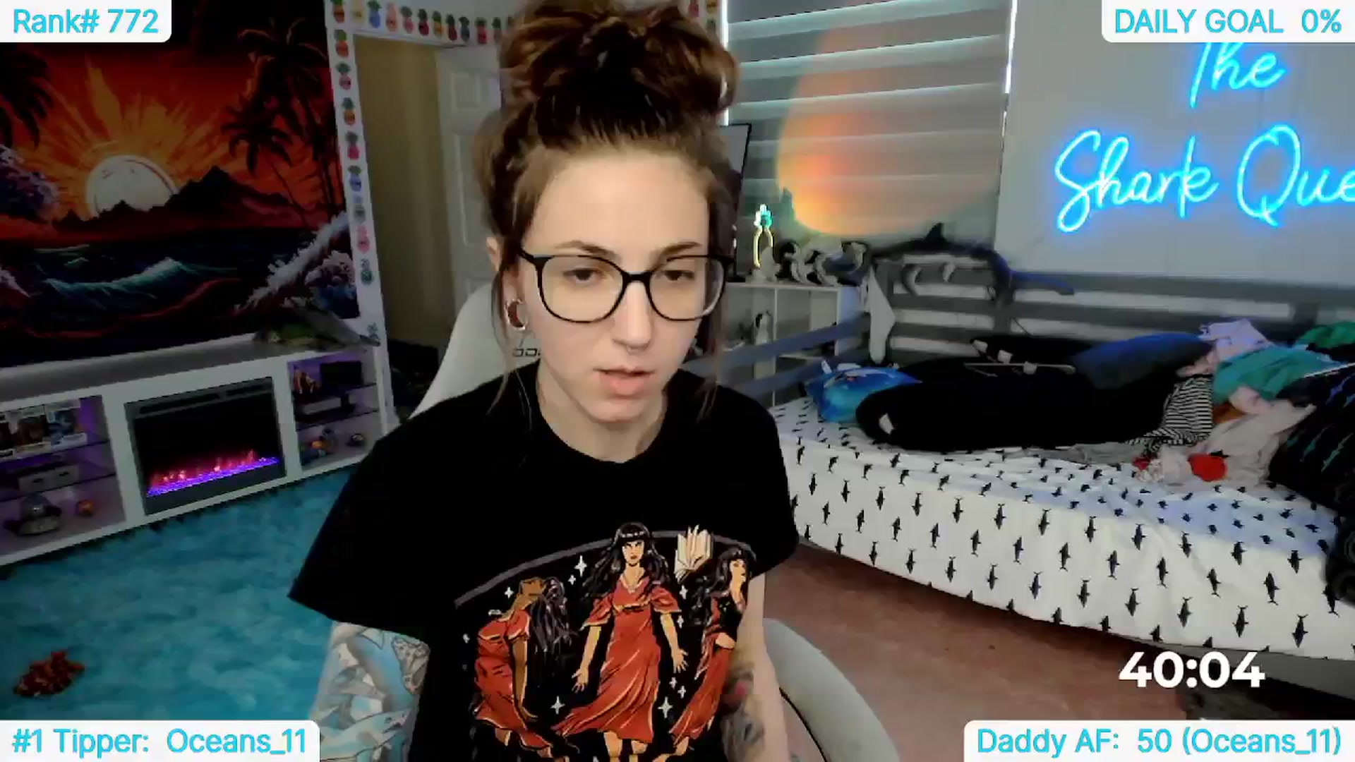 Gallery image thumbnail from TheSharkQueen's myfreecams stream on, 05/02/2024, 23:12 image 4 of 20