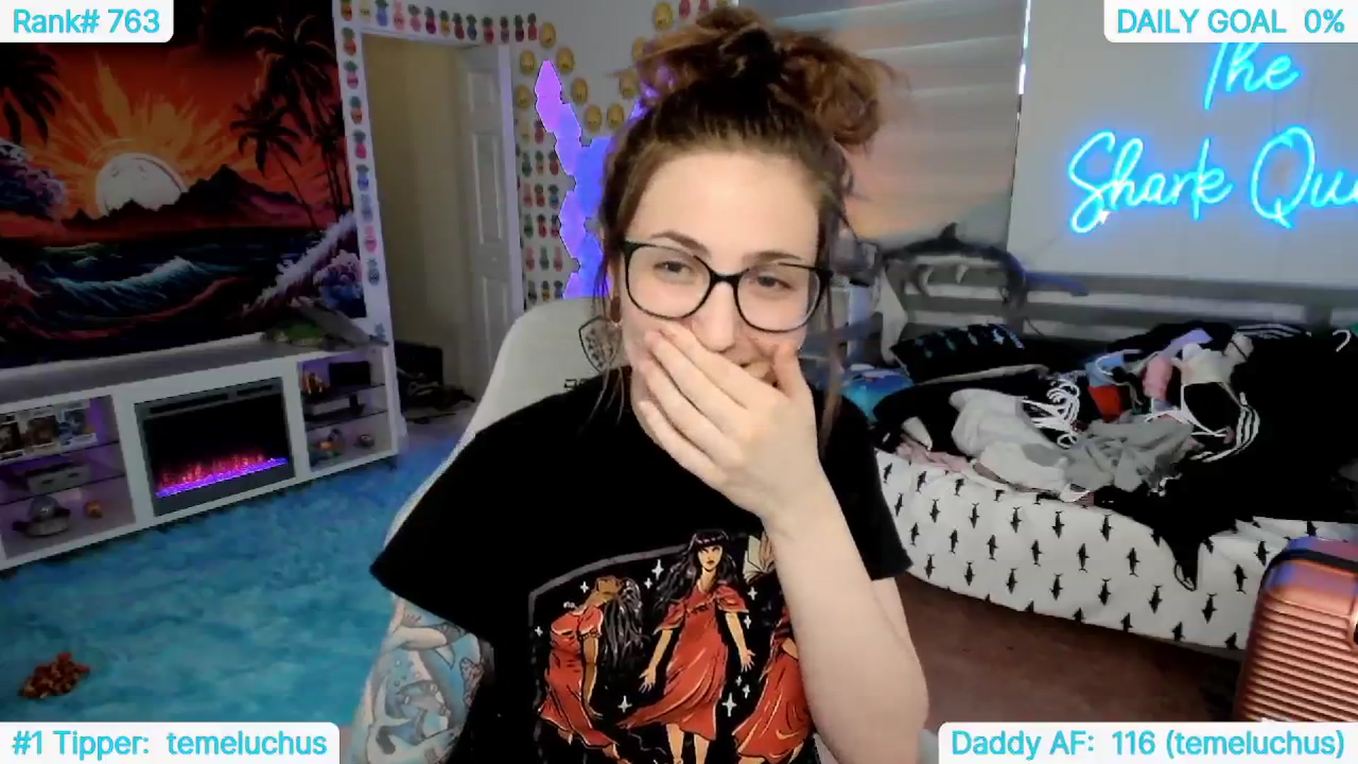 Gallery image thumbnail from TheSharkQueen's myfreecams stream on, 05/02/2024, 23:12 image 9 of 20
