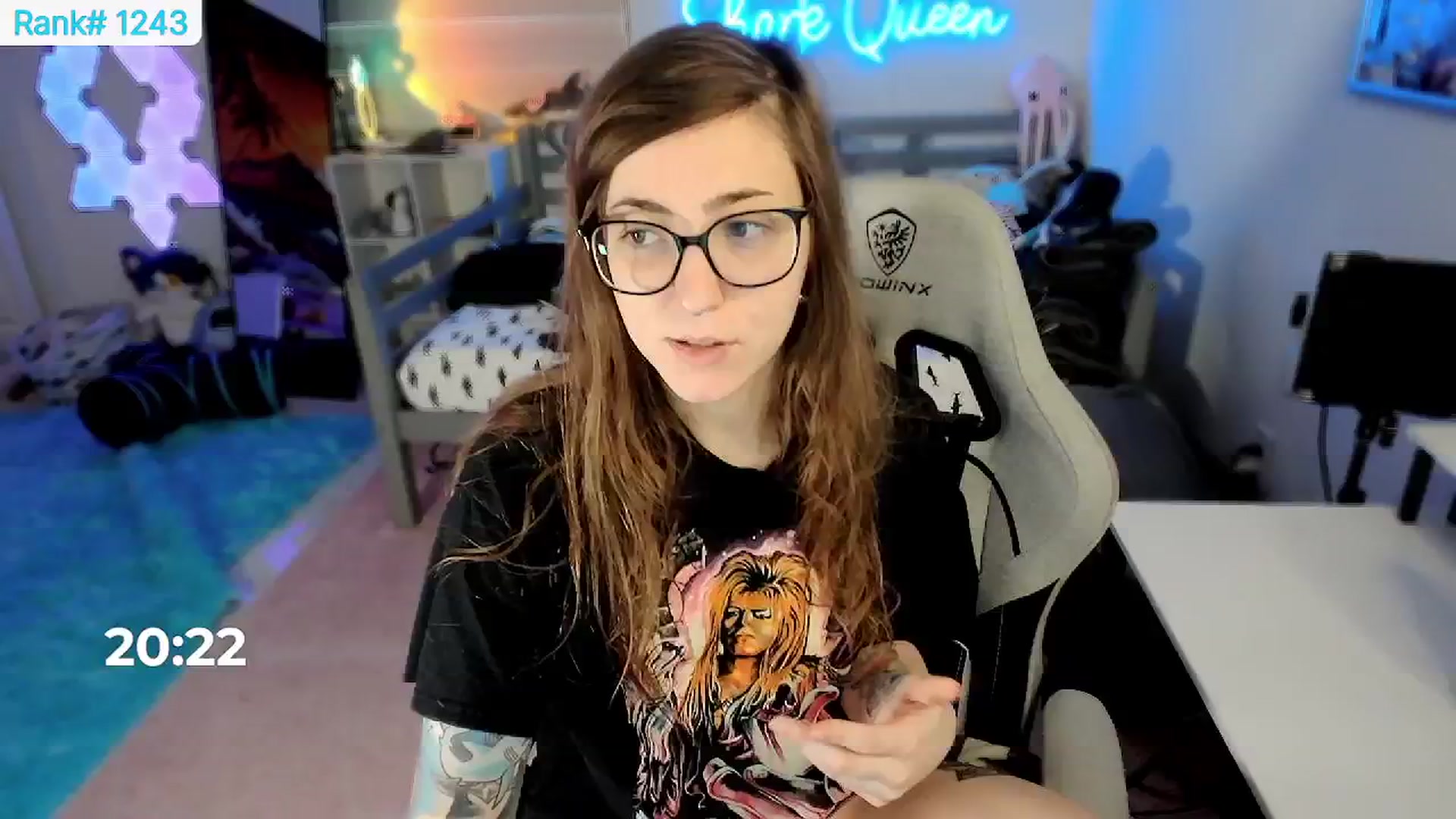 Gallery image thumbnail from TheSharkQueen's myfreecams stream on, 05/04/2024, 19:31 image 11 of 20