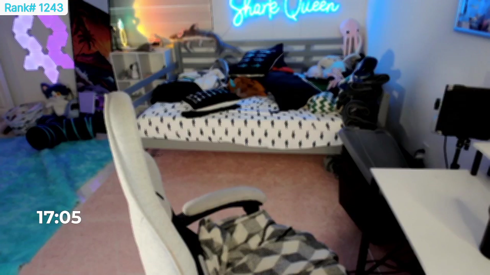 Gallery image thumbnail from TheSharkQueen's myfreecams stream on, 05/04/2024, 19:31 image 12 of 20