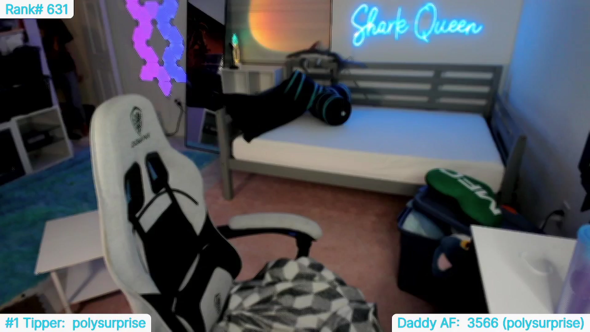 Gallery image thumbnail from TheSharkQueen's myfreecams stream on, 05/07/2024, 07:02 image 17 of 20