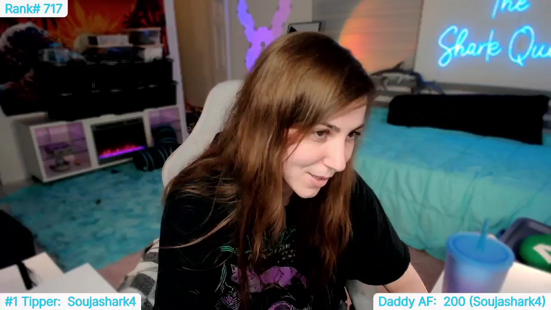 Gallery image thumbnail from TheSharkQueen's myfreecams stream on, 05/08/2024, 06:00 image 9 of 20