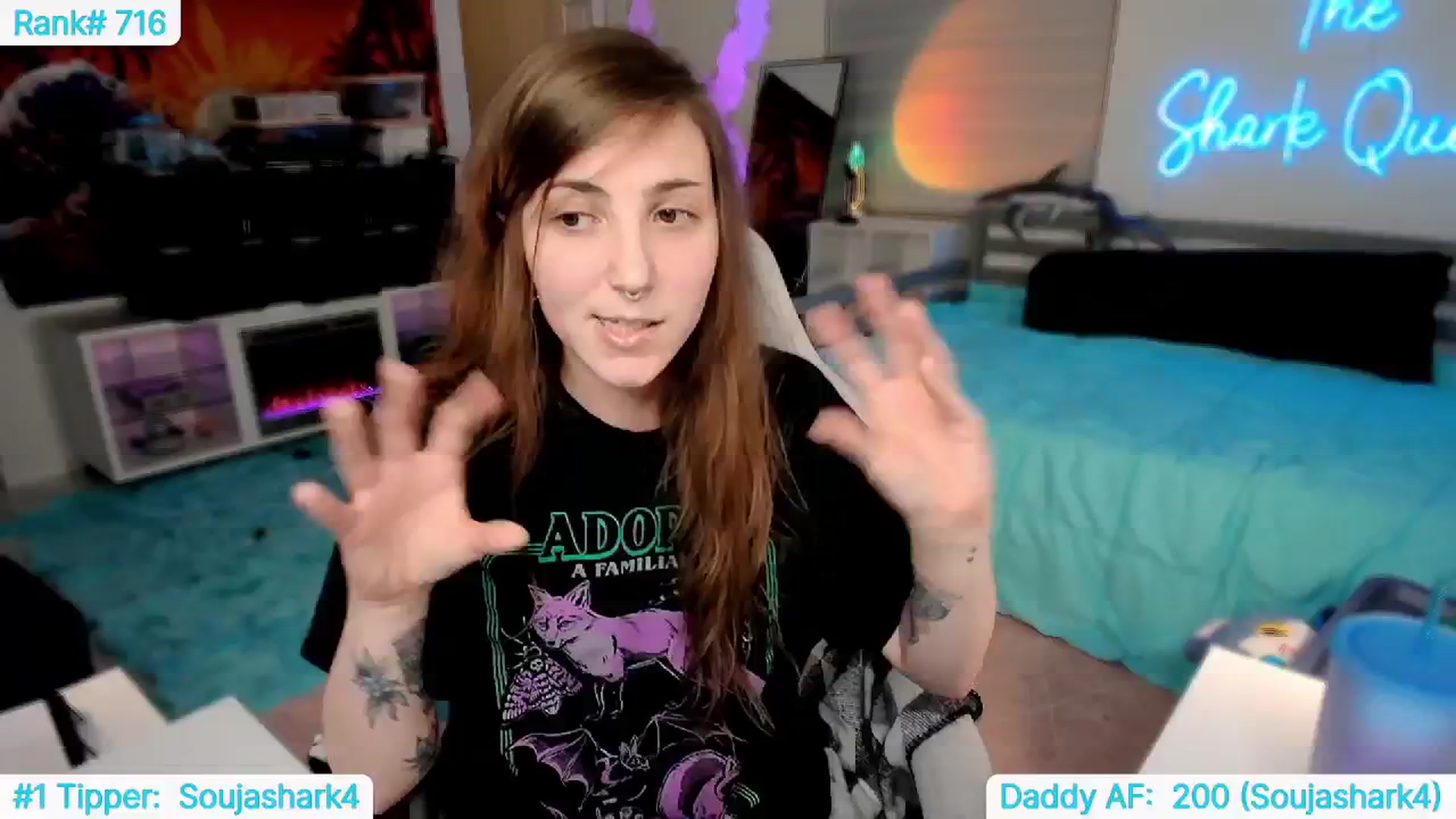 Gallery image thumbnail from TheSharkQueen's myfreecams stream on, 05/08/2024, 06:00 image 8 of 20