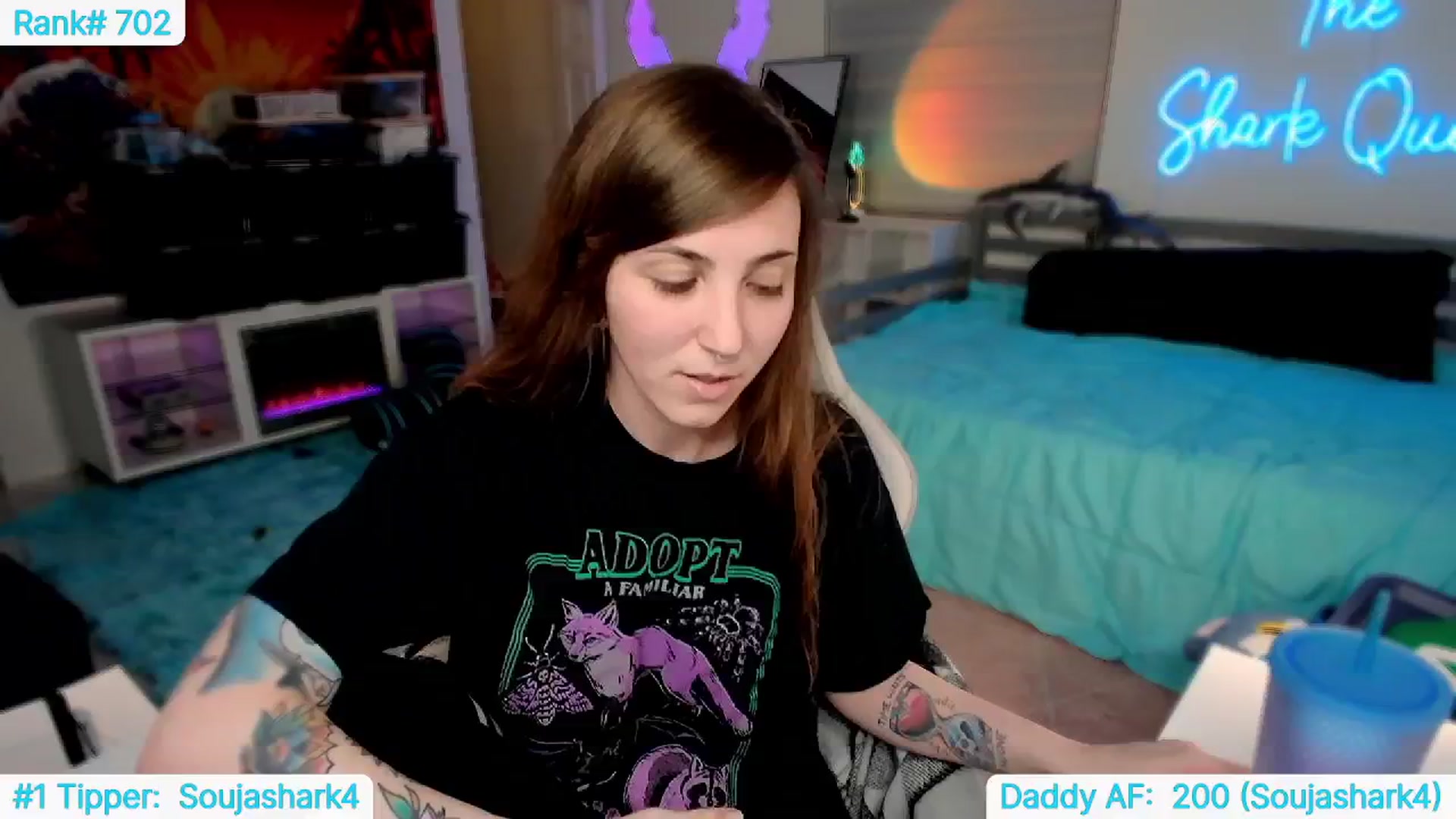 Gallery image thumbnail from TheSharkQueen's myfreecams stream on, 05/08/2024, 06:00 image 14 of 20
