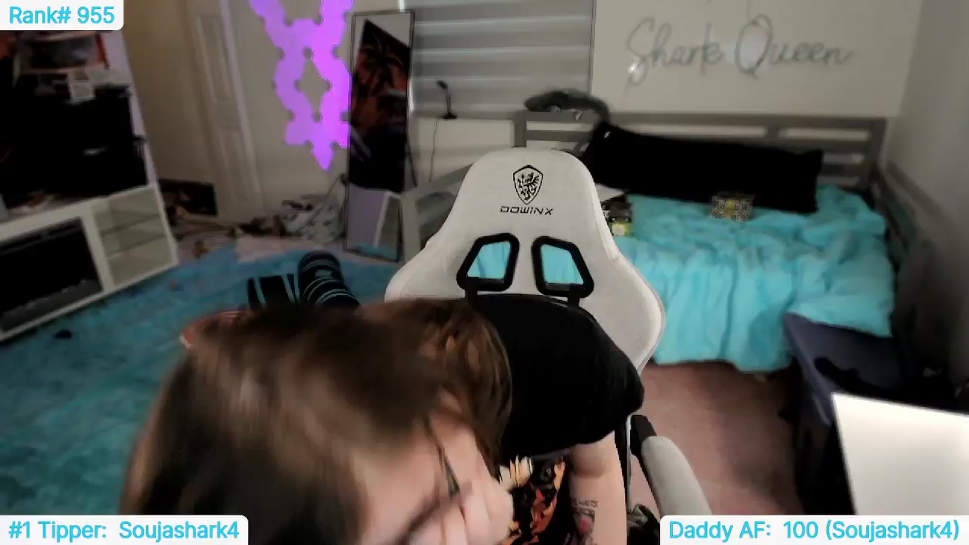 Gallery image thumbnail from TheSharkQueen's myfreecams stream on, 05/10/2024, 20:46 image 14 of 20
