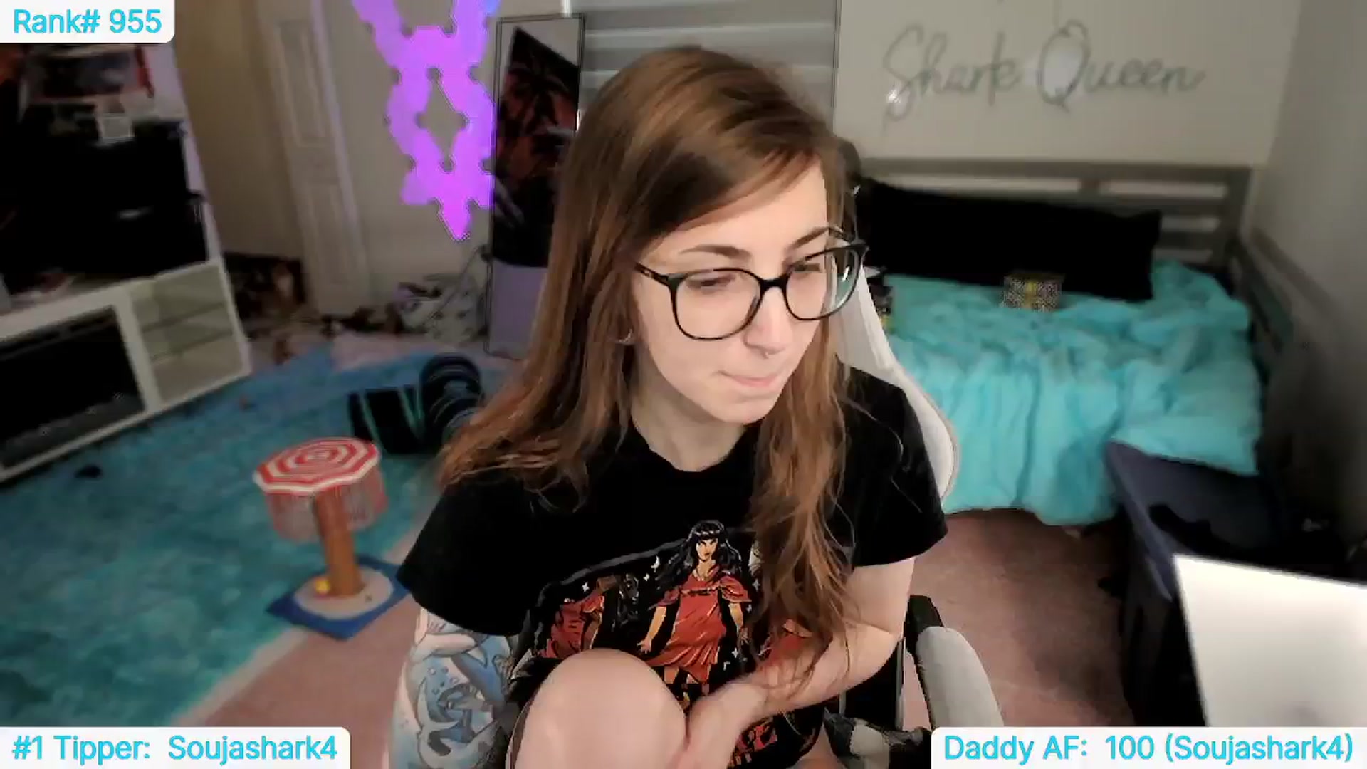 Gallery image thumbnail from TheSharkQueen's myfreecams stream on, 05/10/2024, 20:46 image 15 of 20