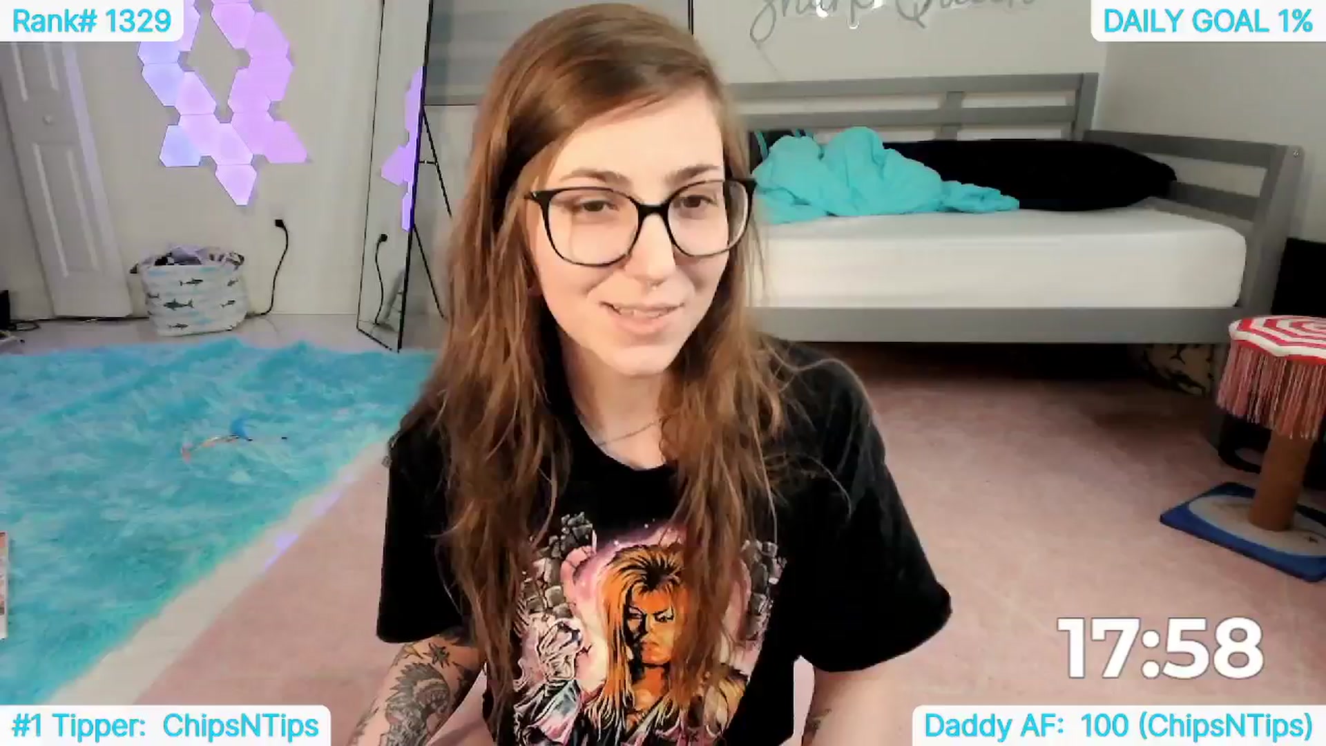 Gallery image thumbnail from TheSharkQueen's myfreecams stream on, 05/16/2024, 05:01 image 4 of 20