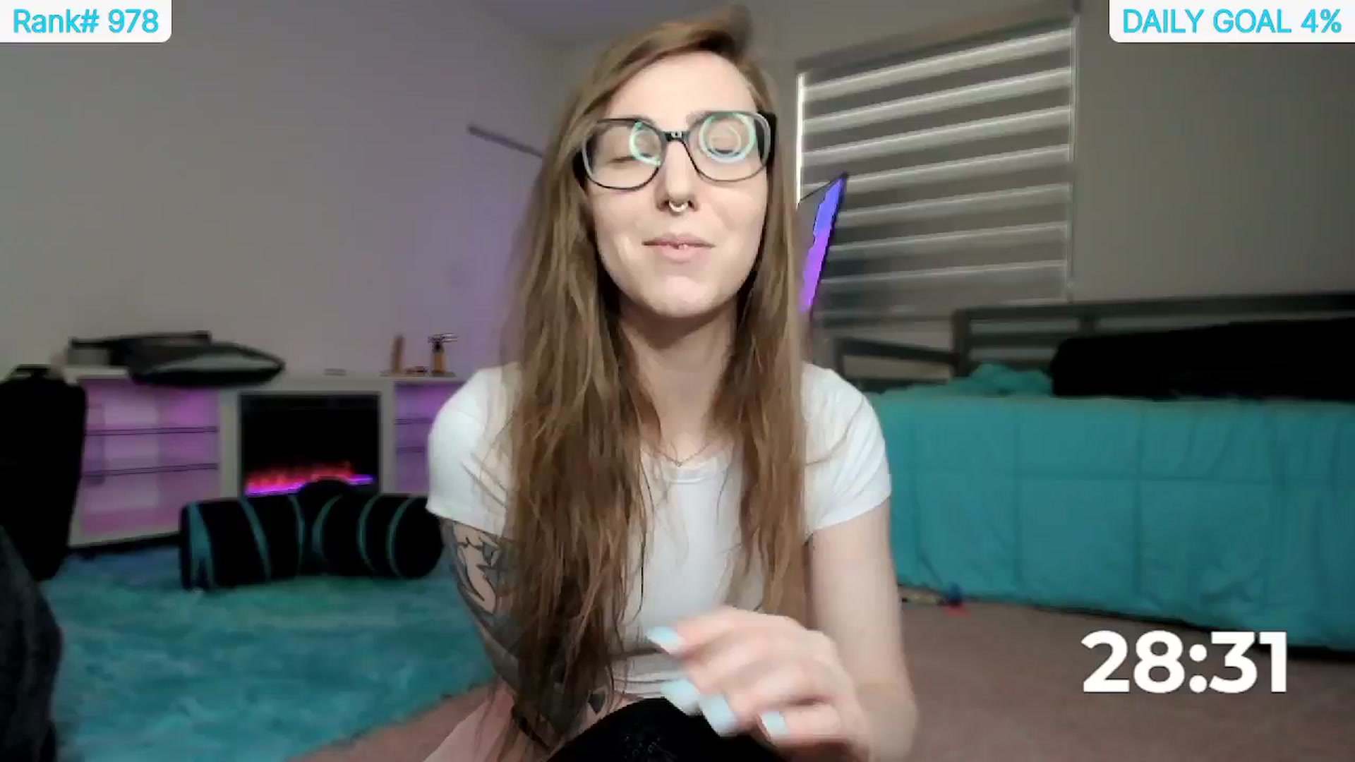 Gallery image thumbnail from TheSharkQueen's myfreecams stream on, 05/17/2024, 21:30 image 14 of 20