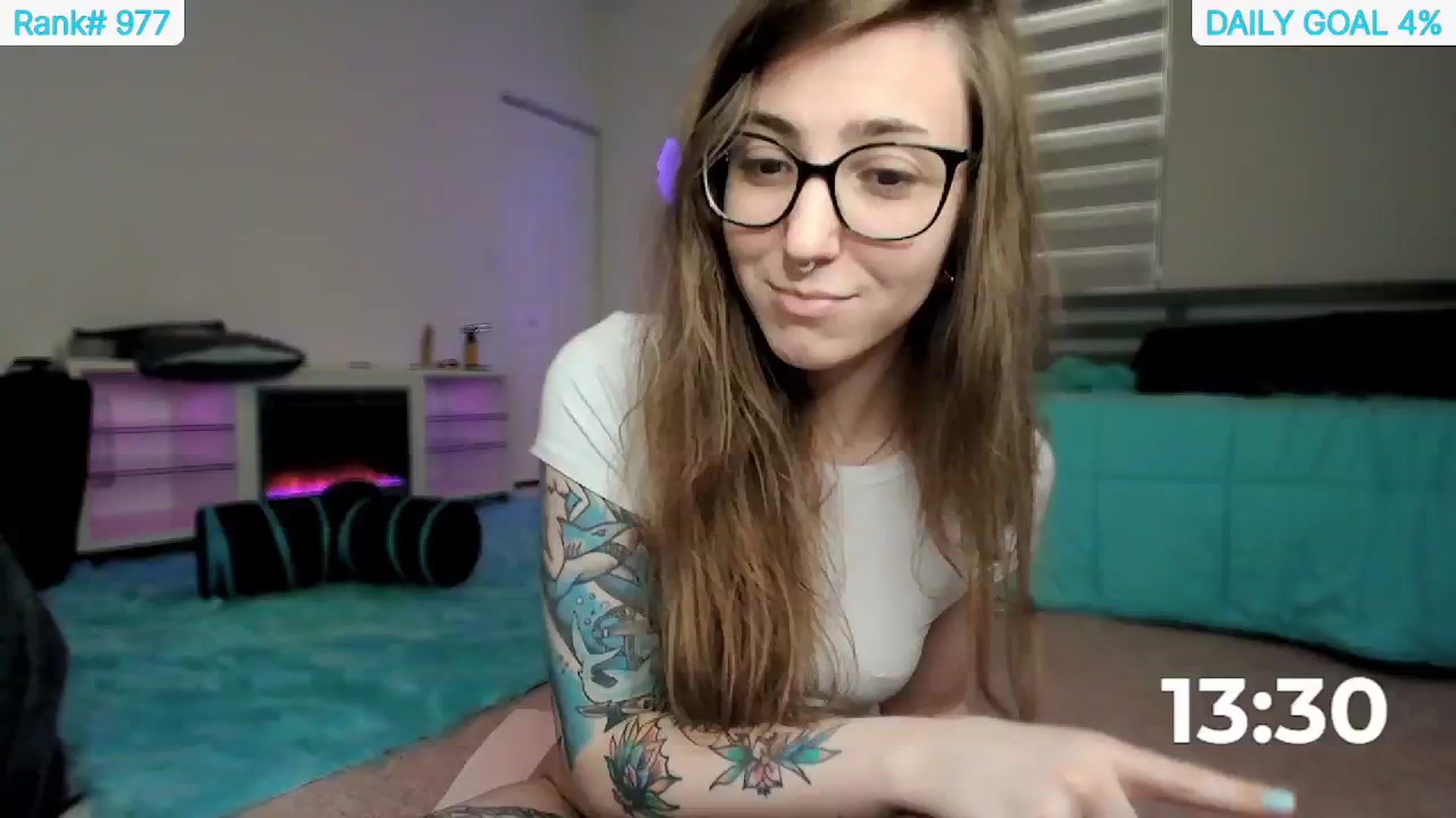 Gallery image thumbnail from TheSharkQueen's myfreecams stream on, 05/17/2024, 21:30 image 11 of 20