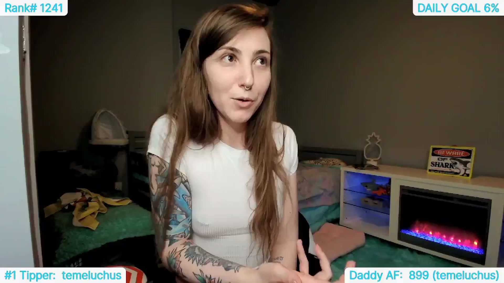 Gallery image thumbnail from TheSharkQueen's myfreecams stream on, 05/29/2024, 06:11 image 7 of 20