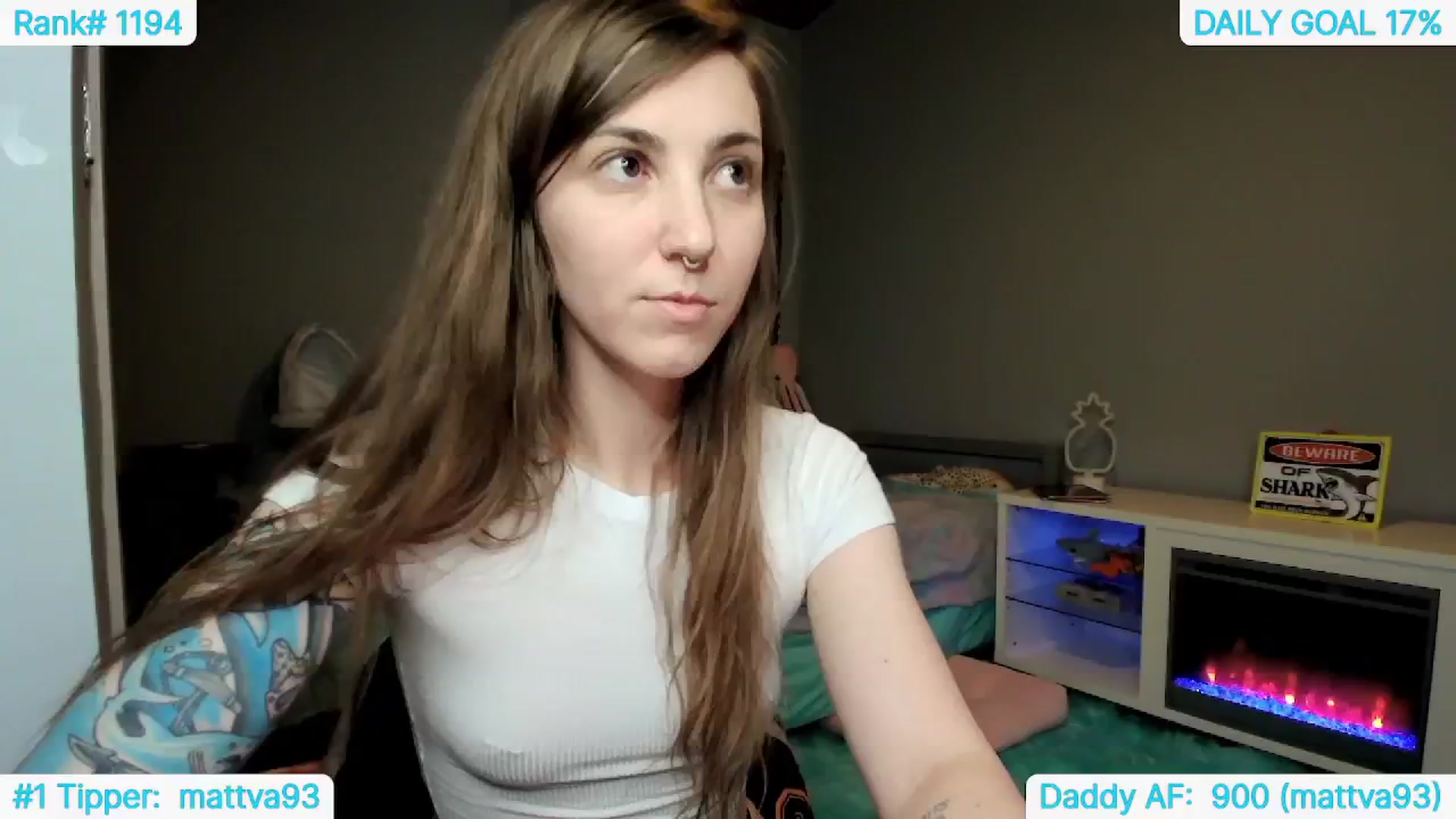Gallery image thumbnail from TheSharkQueen's myfreecams stream on, 05/29/2024, 08:01 image 7 of 20