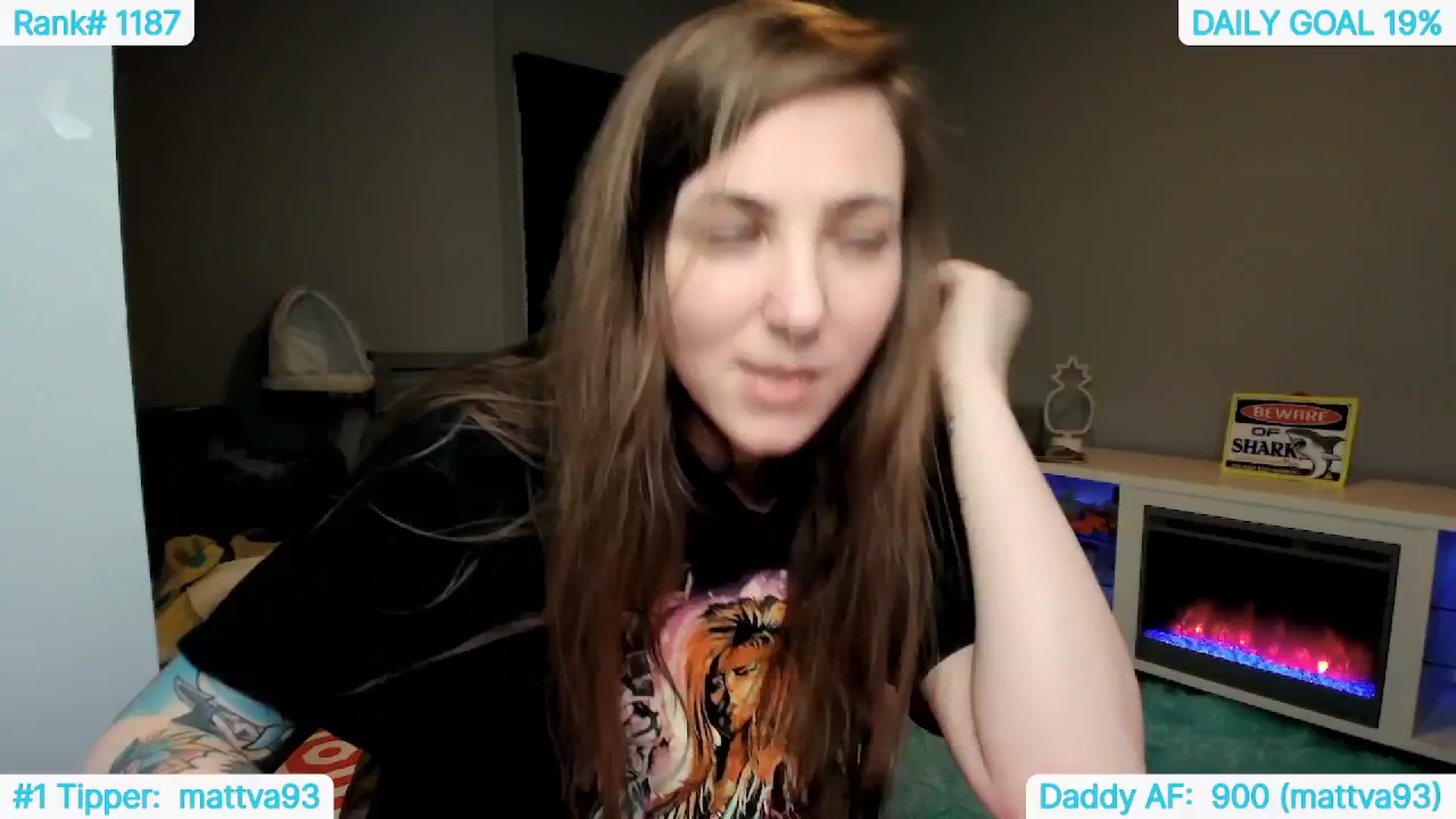 Gallery image thumbnail from TheSharkQueen's myfreecams stream on, 05/29/2024, 08:01 image 19 of 20