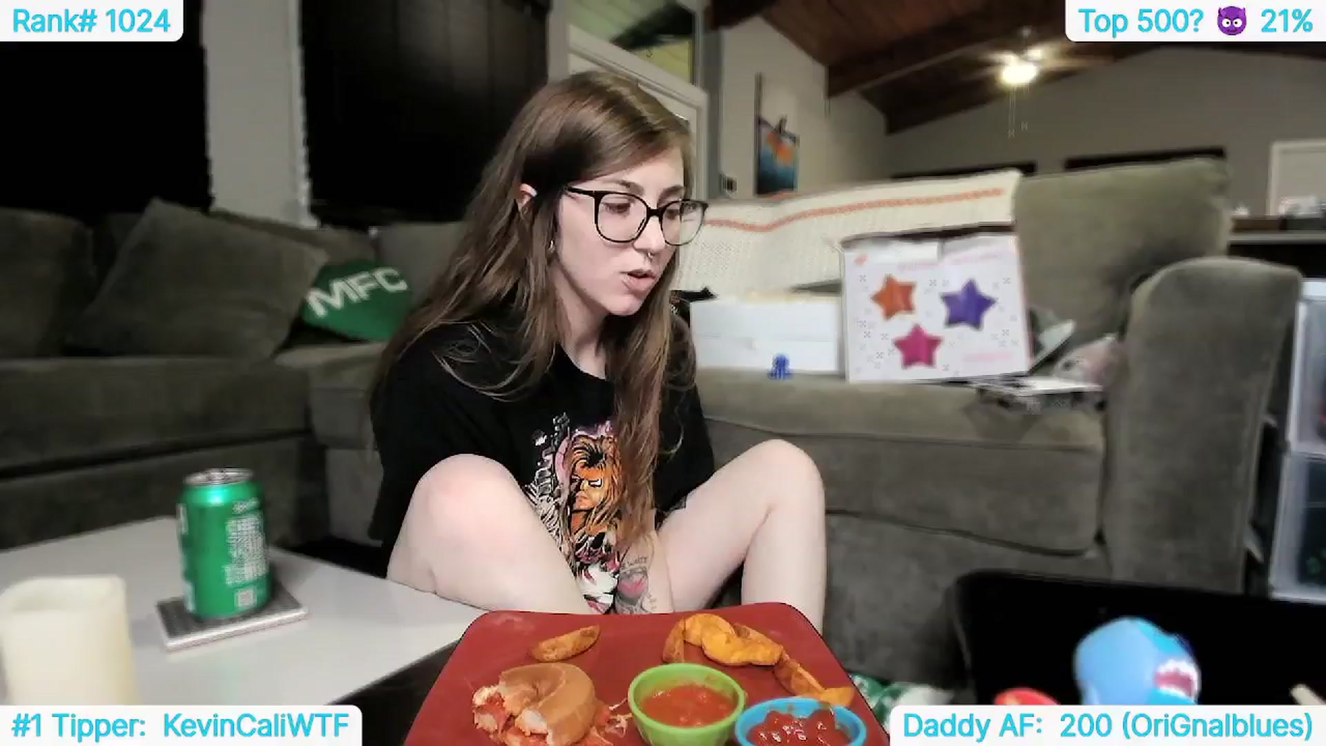 Gallery image thumbnail from TheSharkQueen's myfreecams stream on, 05/31/2024, 05:32 image 12 of 20