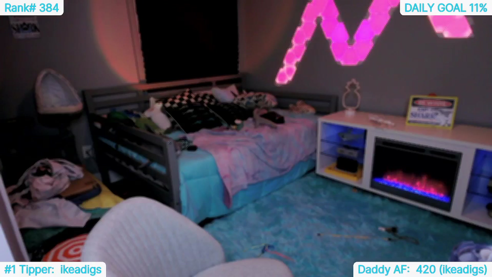 Gallery image thumbnail from TheSharkQueen's myfreecams stream on, 06/05/2024, 04:29 image 9 of 20