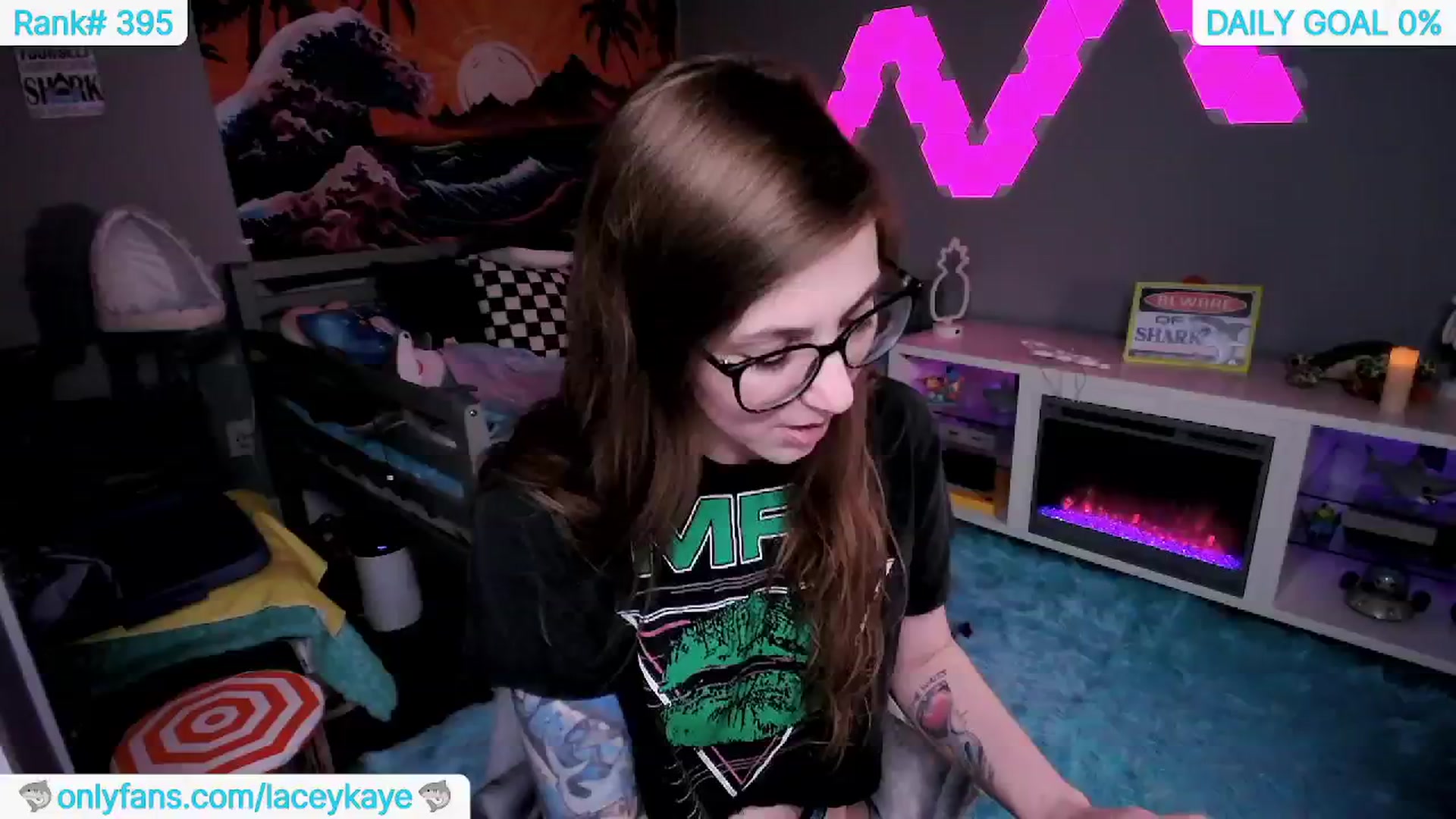 Gallery image thumbnail from TheSharkQueen's myfreecams stream on, 06/07/2024, 05:37 image 2 of 20