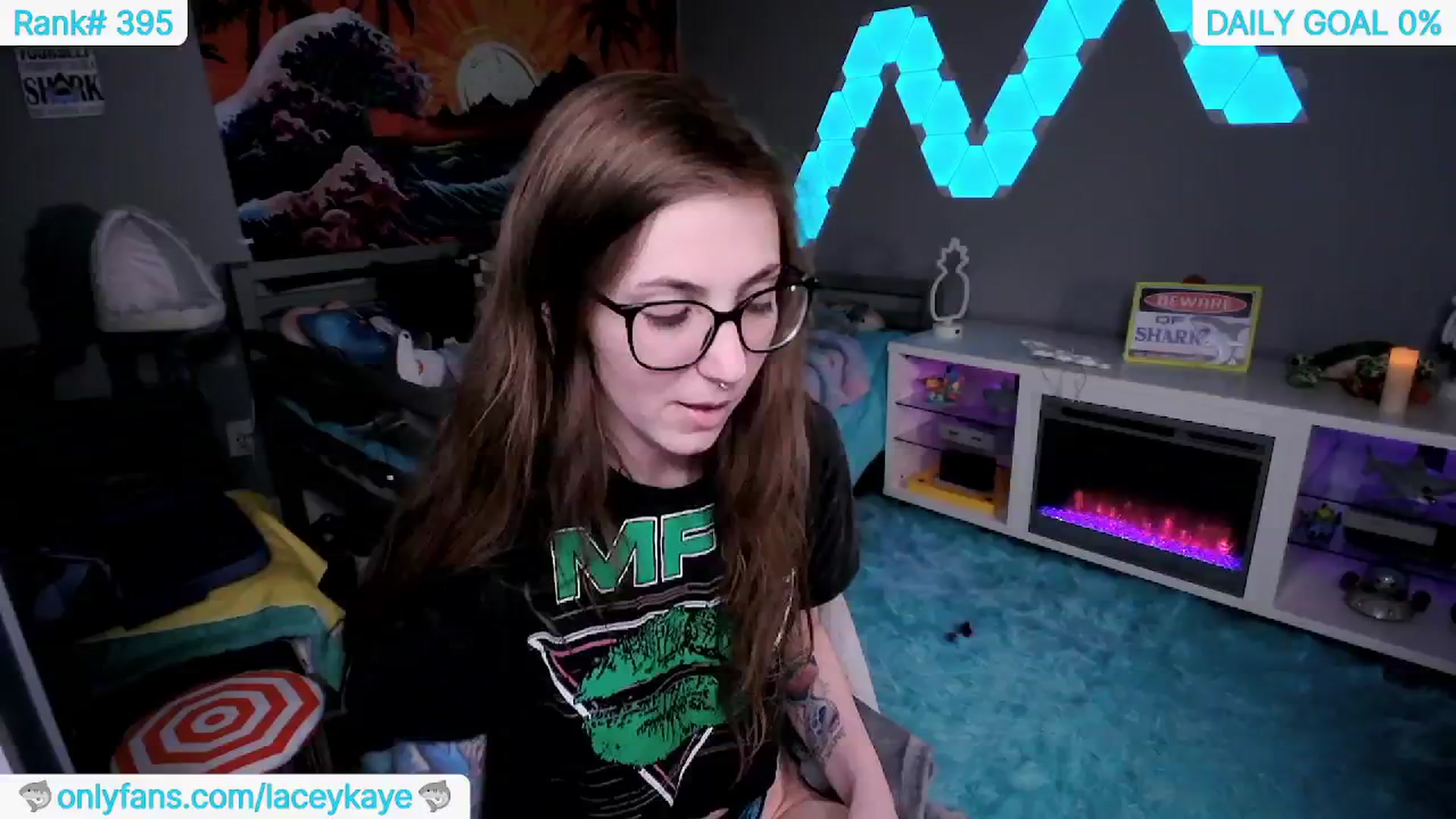 Gallery image thumbnail from TheSharkQueen's myfreecams stream on, 06/07/2024, 05:37 image 10 of 20