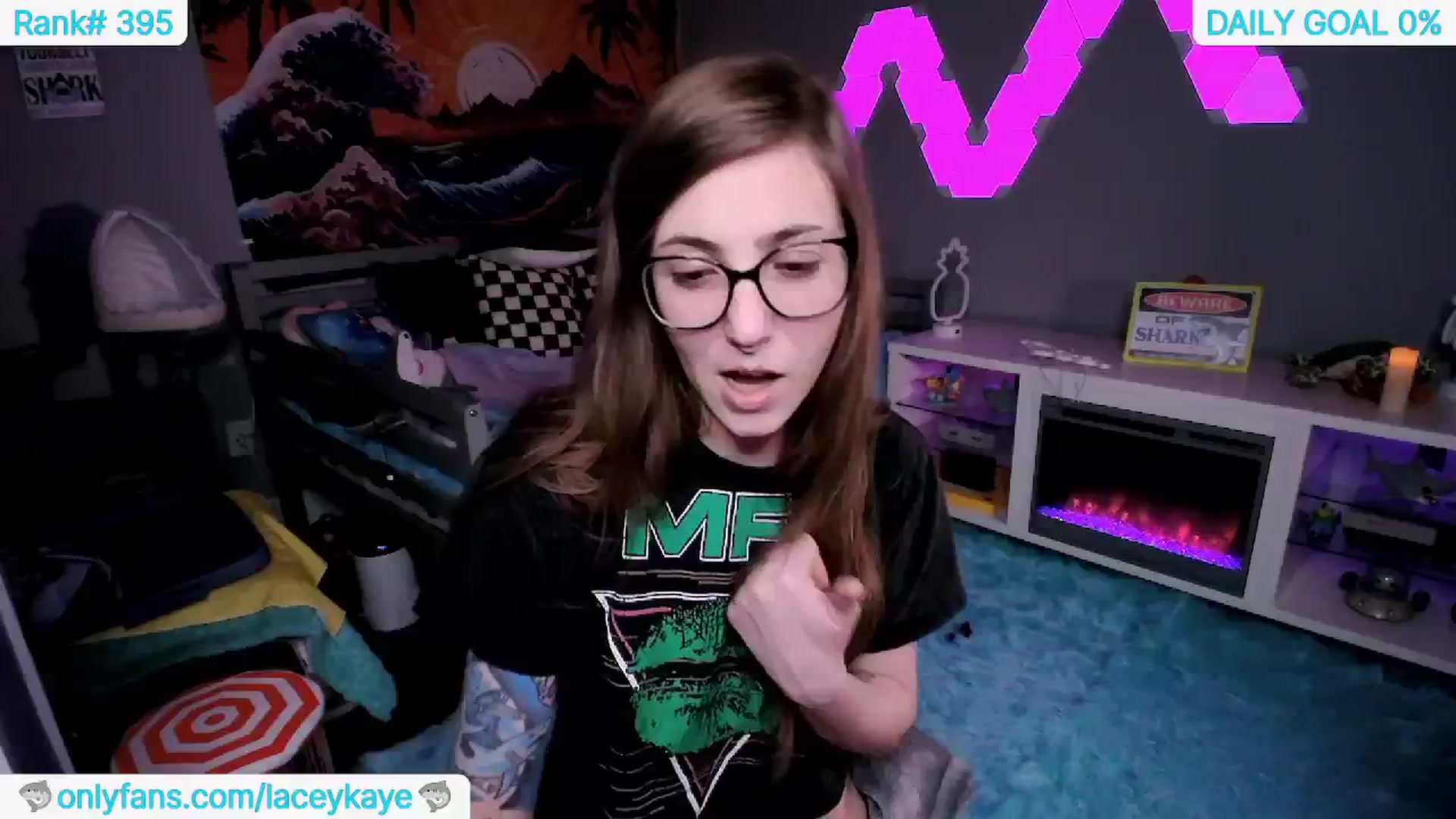 Gallery image thumbnail from TheSharkQueen's myfreecams stream on, 06/07/2024, 05:37 image 3 of 20