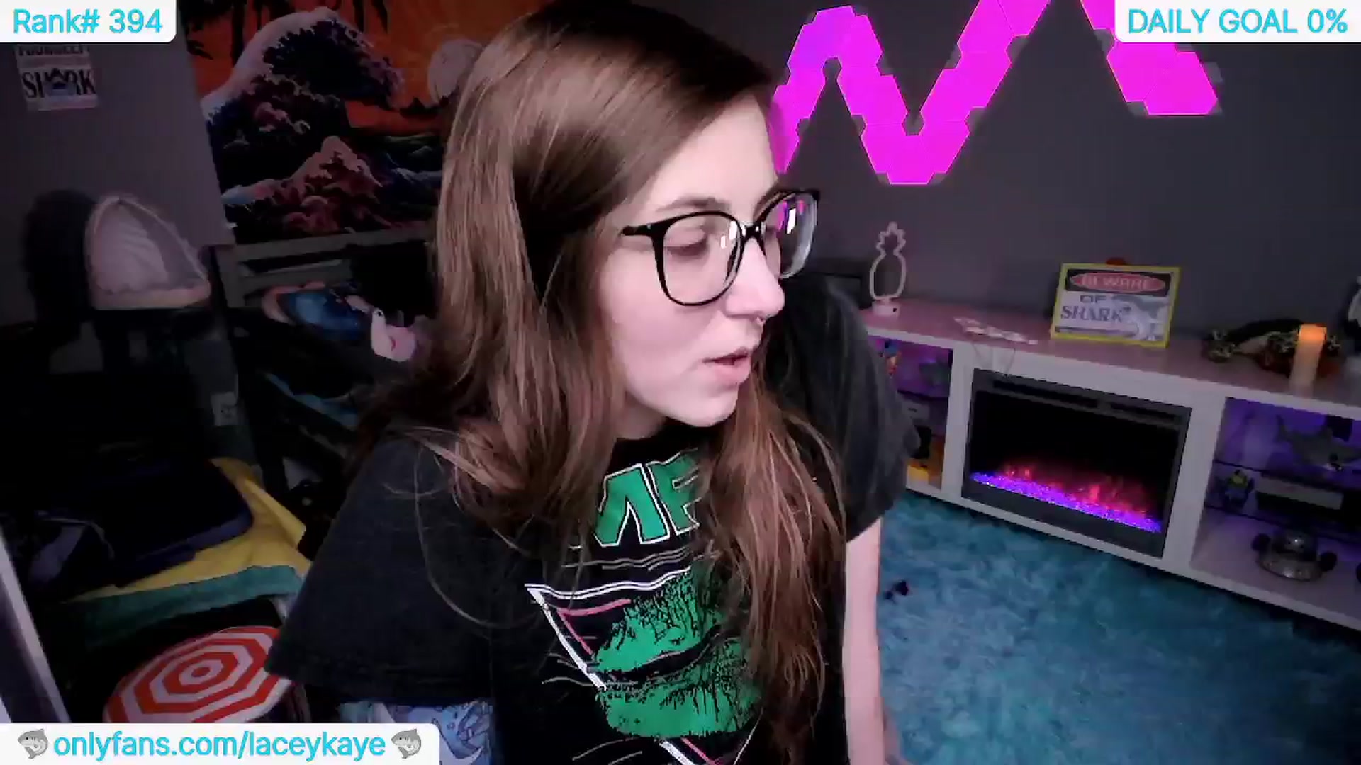 Gallery image thumbnail from TheSharkQueen's myfreecams stream on, 06/07/2024, 05:37 image 1 of 20