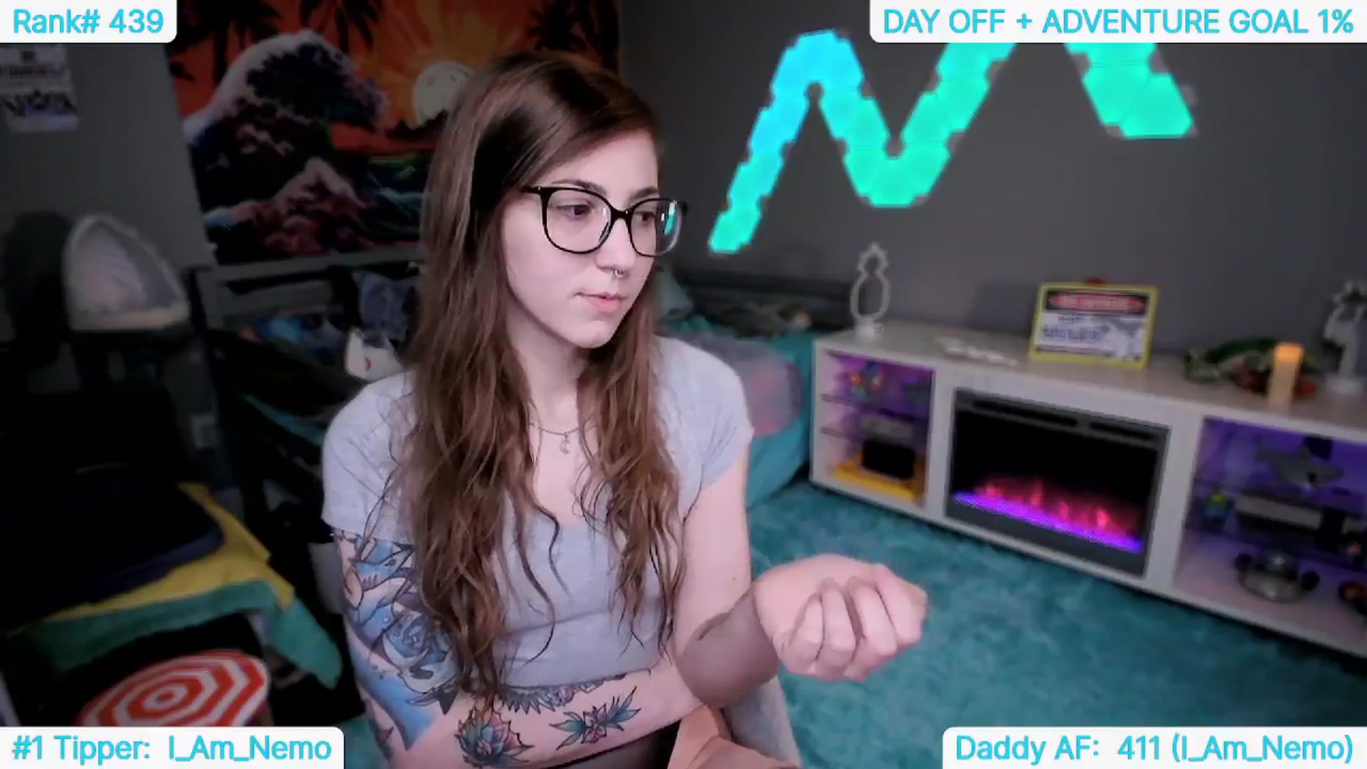 Gallery image thumbnail from TheSharkQueen's myfreecams stream on, 06/07/2024, 21:06 image 13 of 20