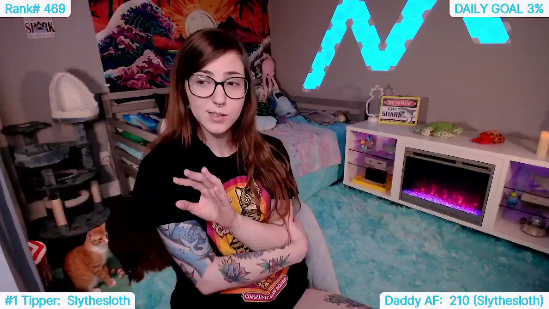 Gallery image thumbnail from TheSharkQueen's myfreecams stream on, 06/08/2024, 20:06 image 16 of 20