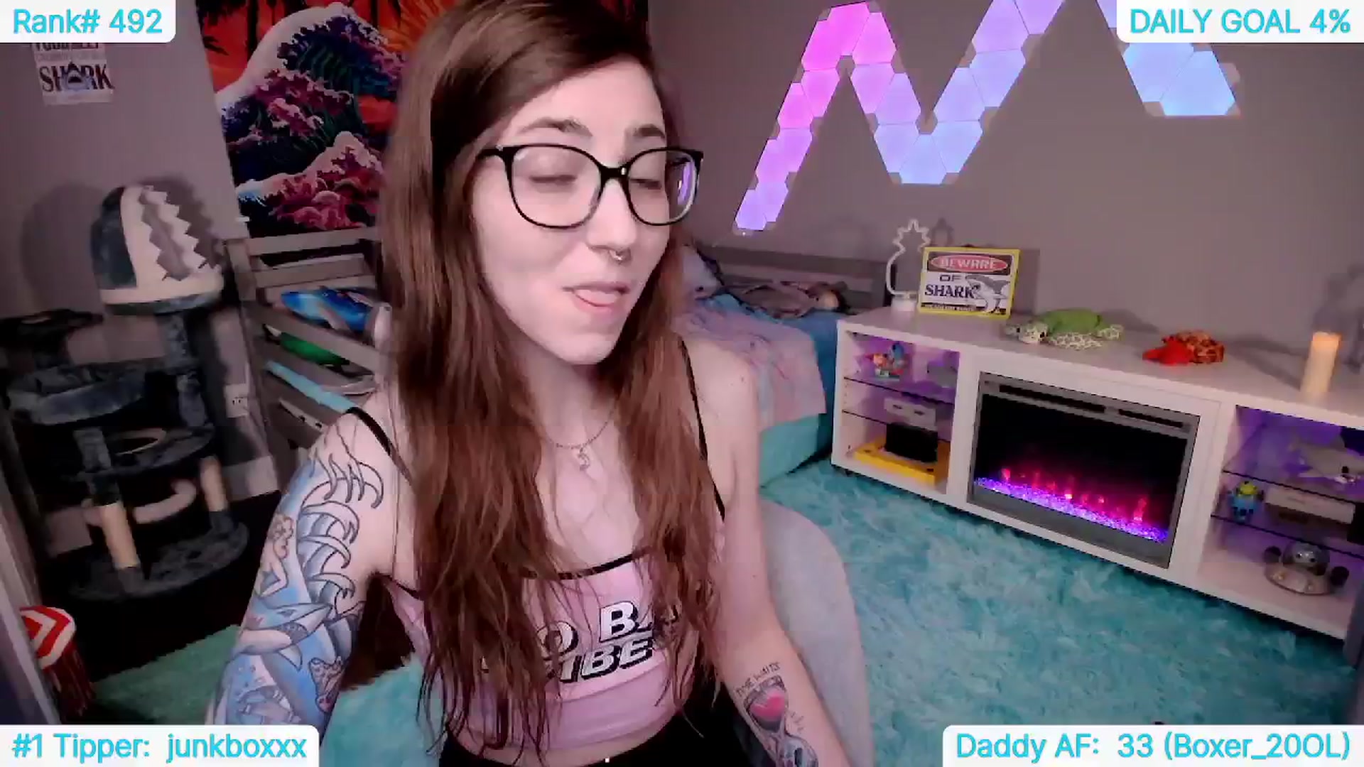 Gallery image thumbnail from TheSharkQueen's myfreecams stream on, 06/09/2024, 04:01 image 9 of 20