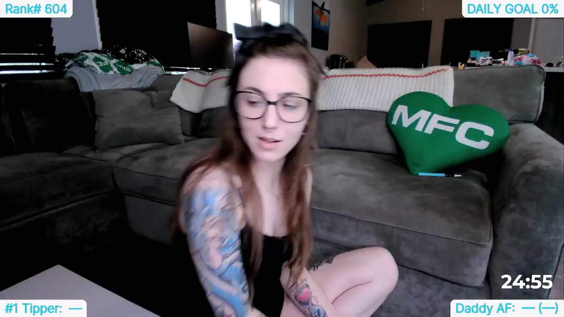 Gallery image thumbnail from TheSharkQueen's myfreecams stream on, 06/11/2024, 23:47 image 8 of 20