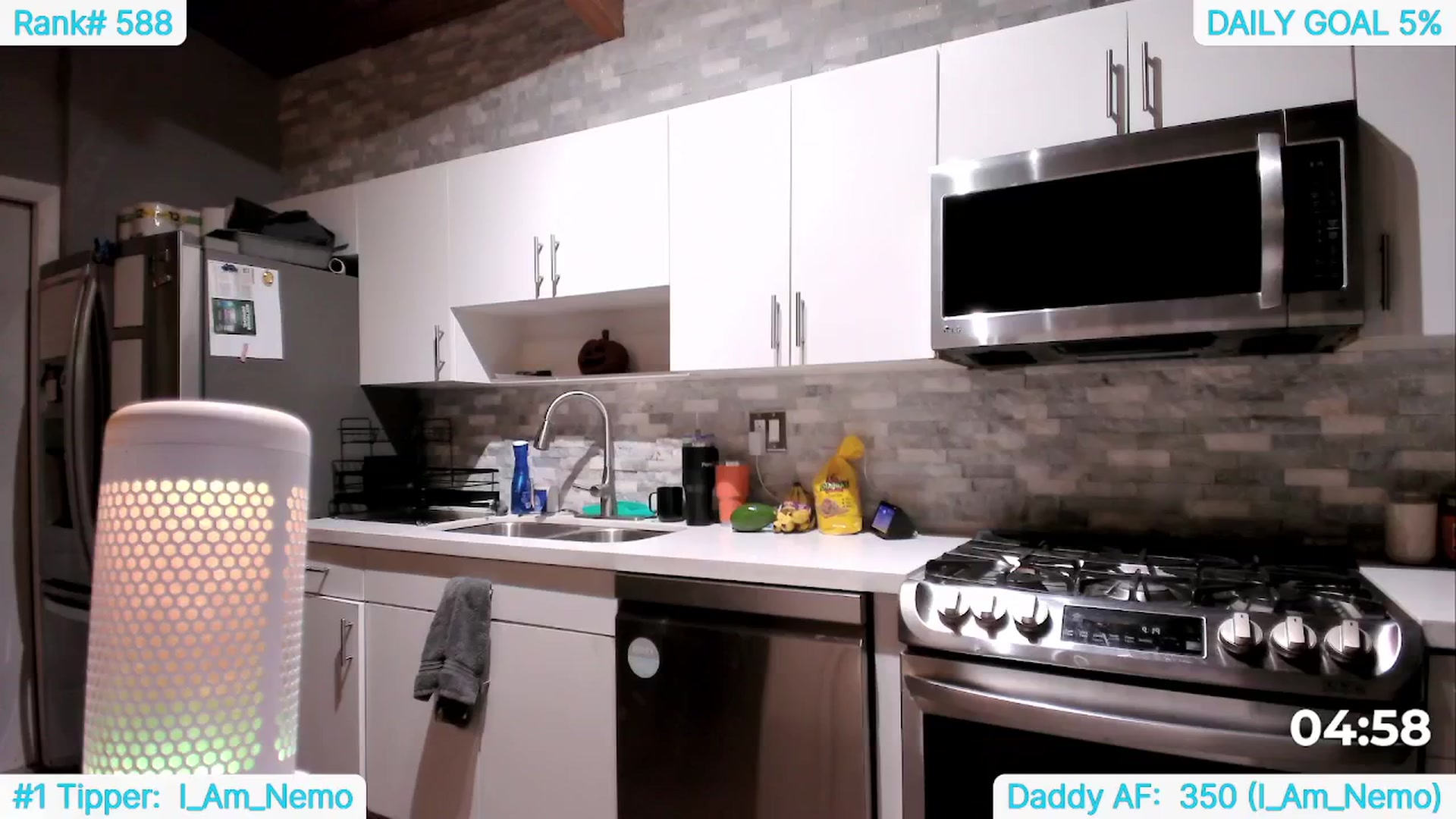 Gallery image thumbnail from TheSharkQueen's myfreecams stream on, 06/12/2024, 03:05 image 9 of 20