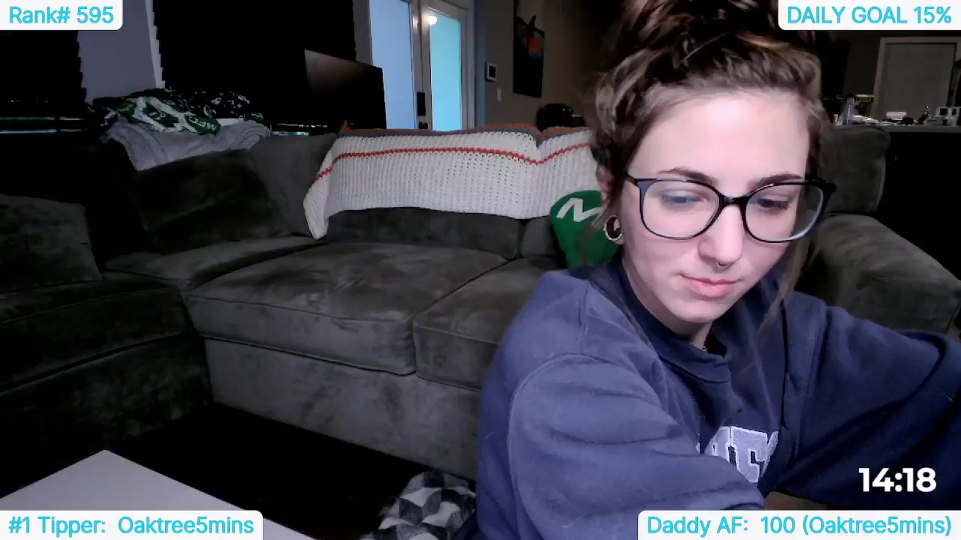 Gallery image thumbnail from TheSharkQueen's myfreecams stream on, 06/12/2024, 21:29 image 13 of 20