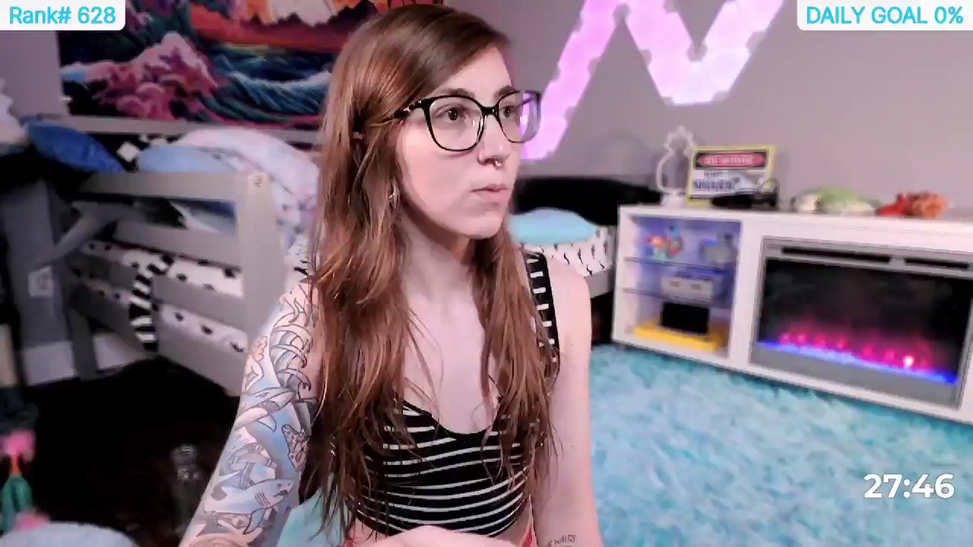 Gallery image thumbnail from TheSharkQueen's myfreecams stream on, 06/13/2024, 06:31 image 6 of 20