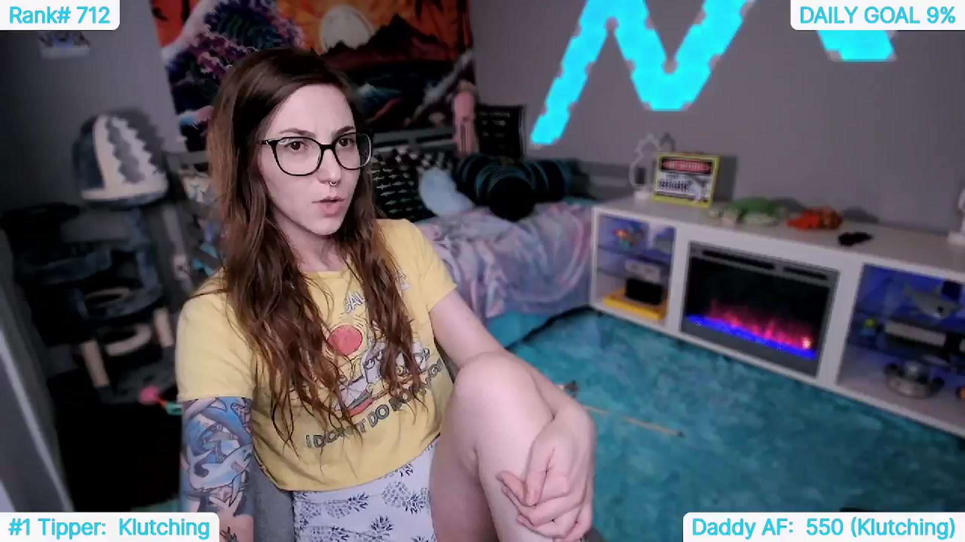 Gallery image thumbnail from TheSharkQueen's myfreecams stream on, 06/16/2024, 08:56 image 15 of 20